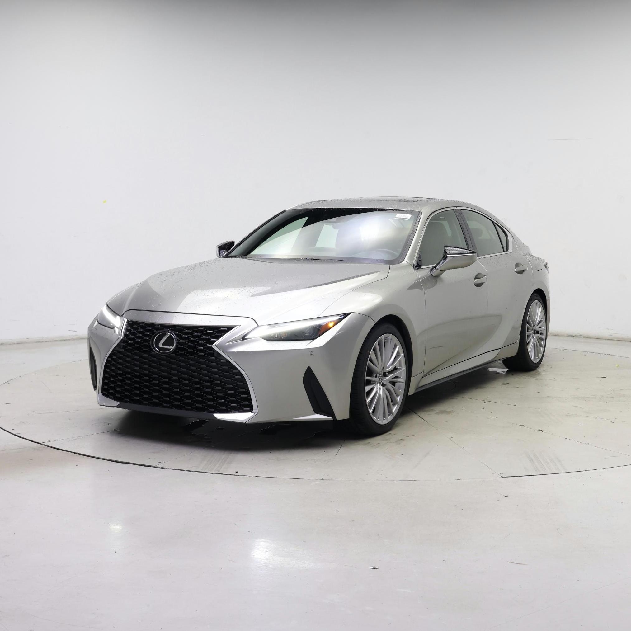 Thumbnail: 2022 Lexus IS - 4