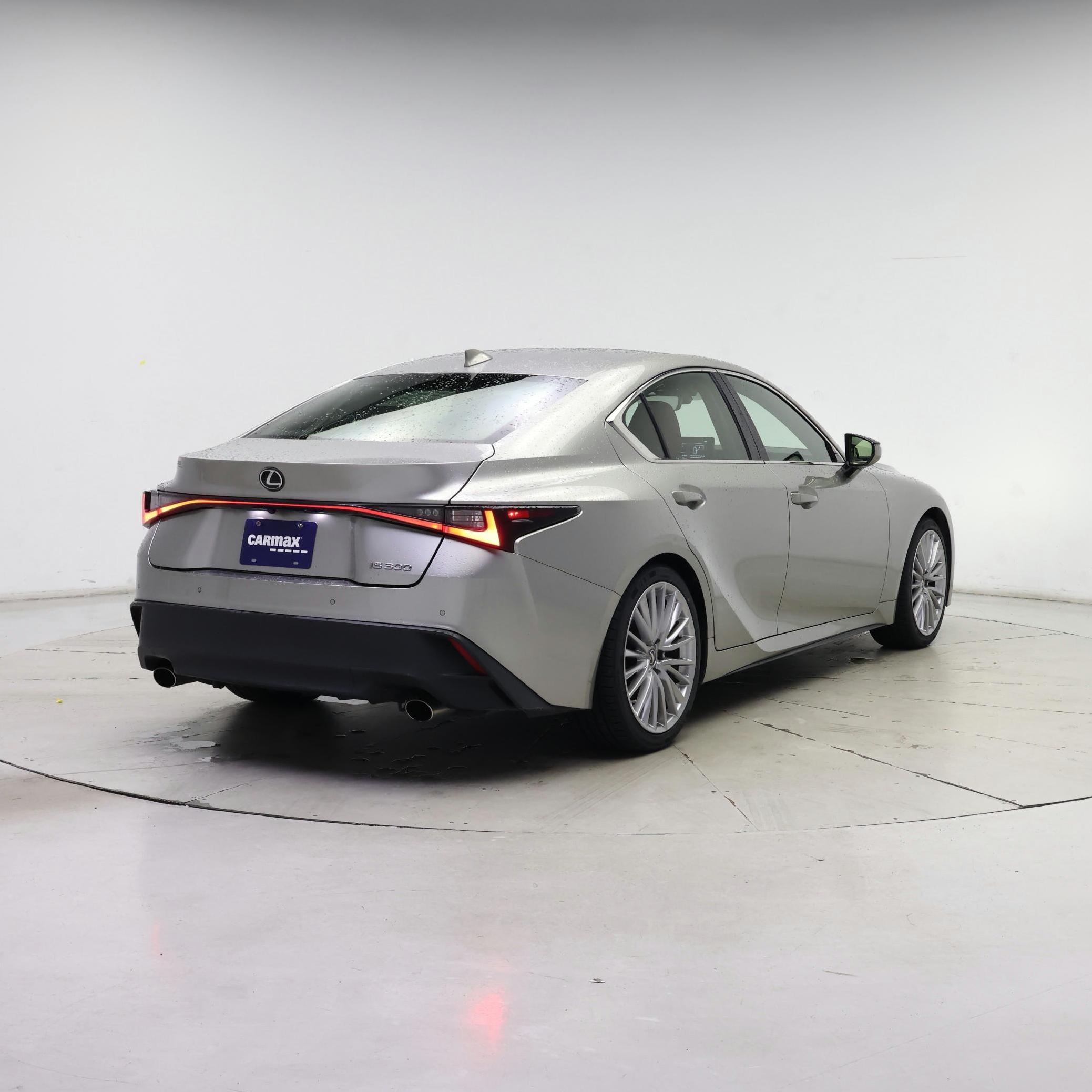 Thumbnail: 2022 Lexus IS - 8