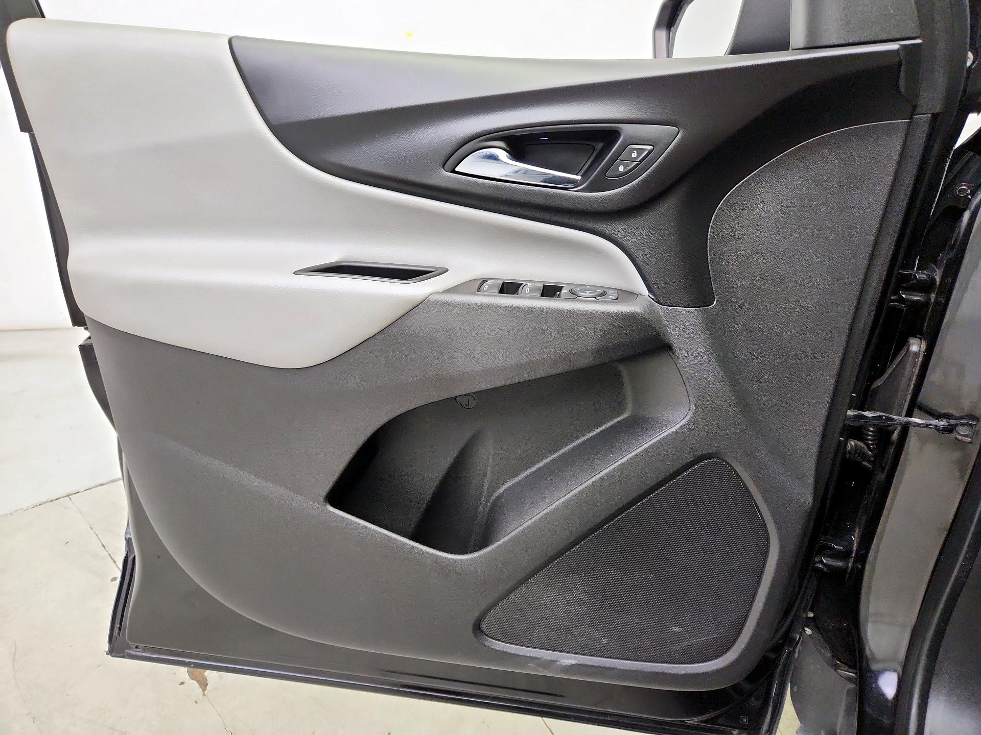 Thumbnail: 2020 Chevrolet Equinox - 12
