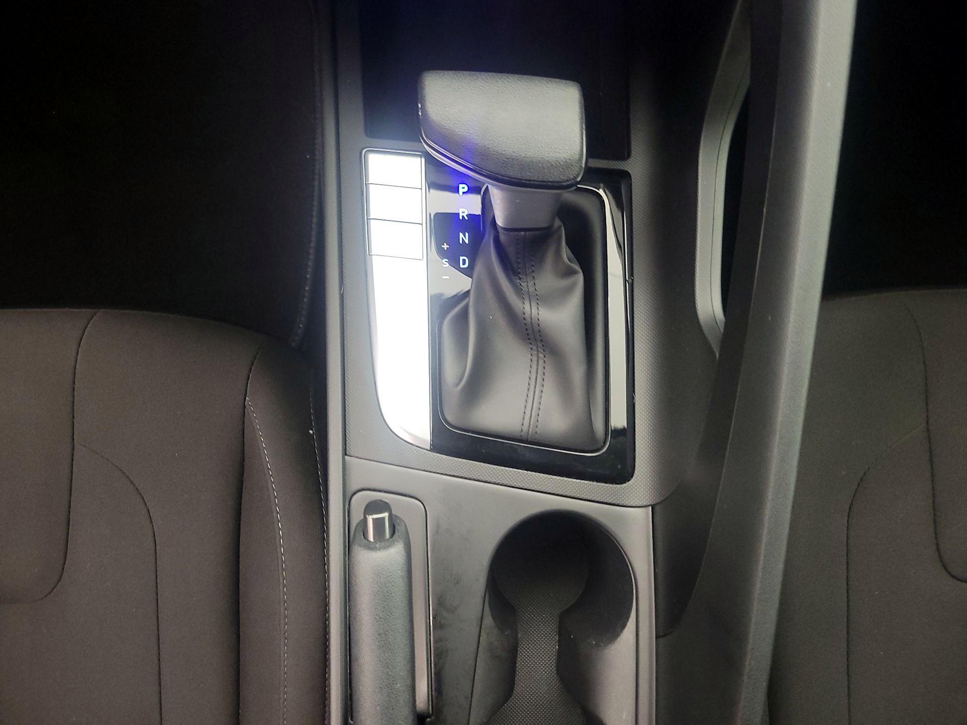 Thumbnail: 2023 Hyundai Elantra - 17