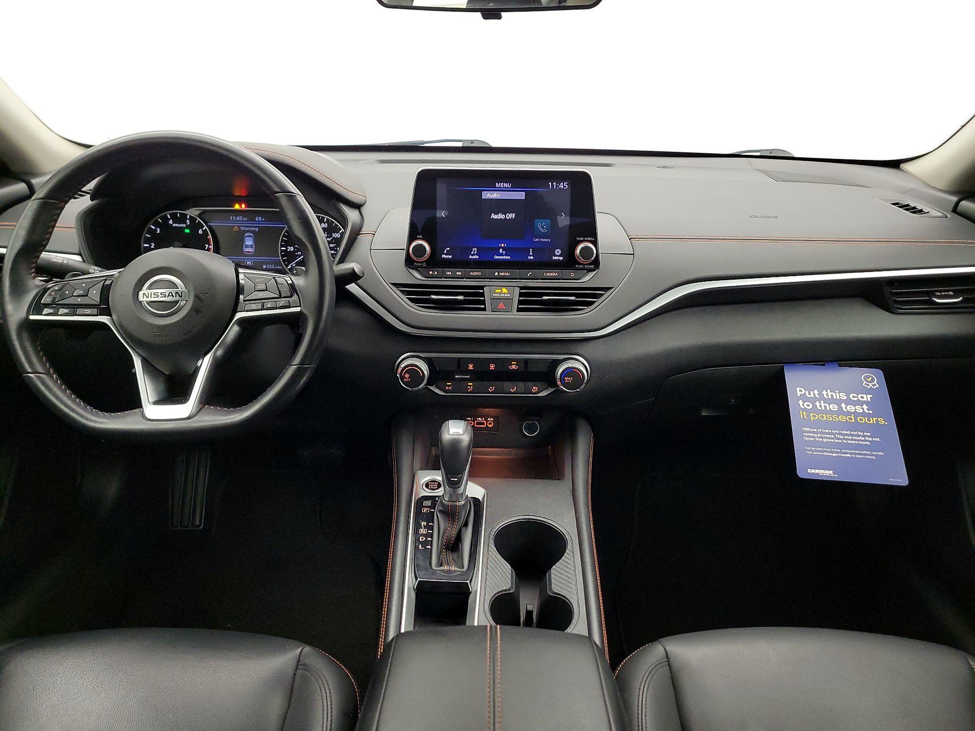 Thumbnail: 2020 Nissan Altima - 9