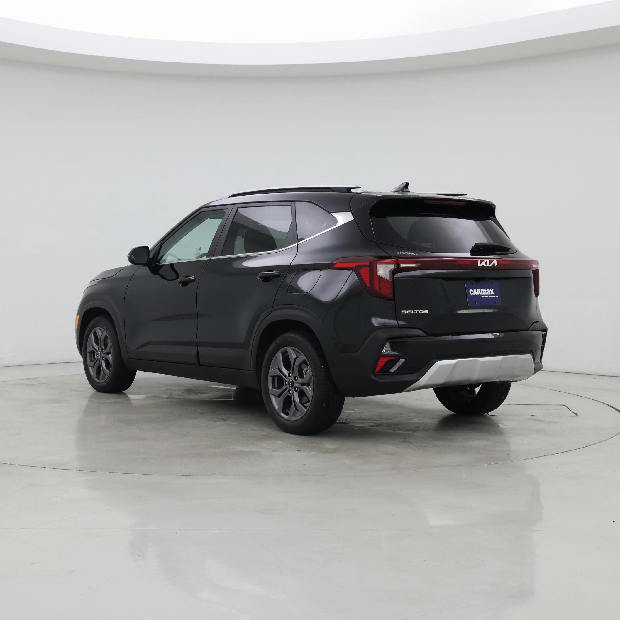 Thumbnail: 2024 Kia Seltos - 2