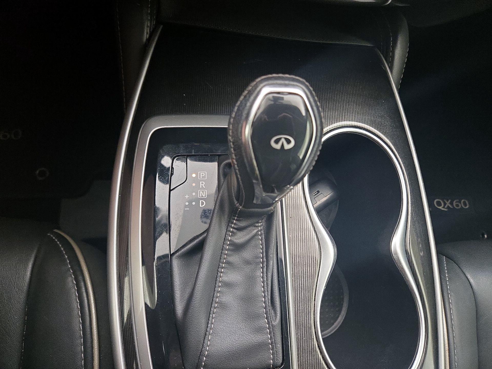 Thumbnail: 2019 INFINITI QX60 - 18
