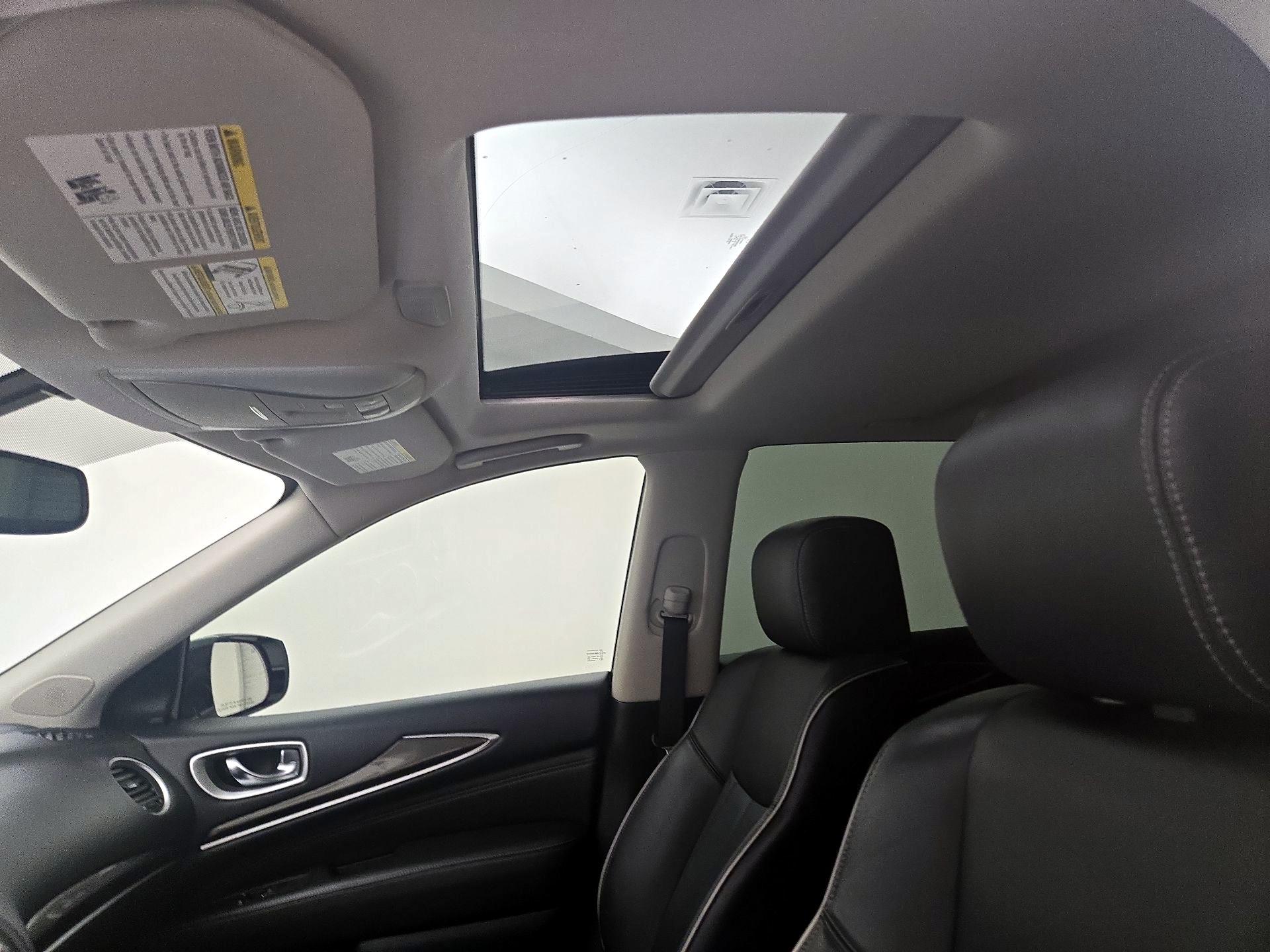 Thumbnail: 2019 INFINITI QX60 - 20