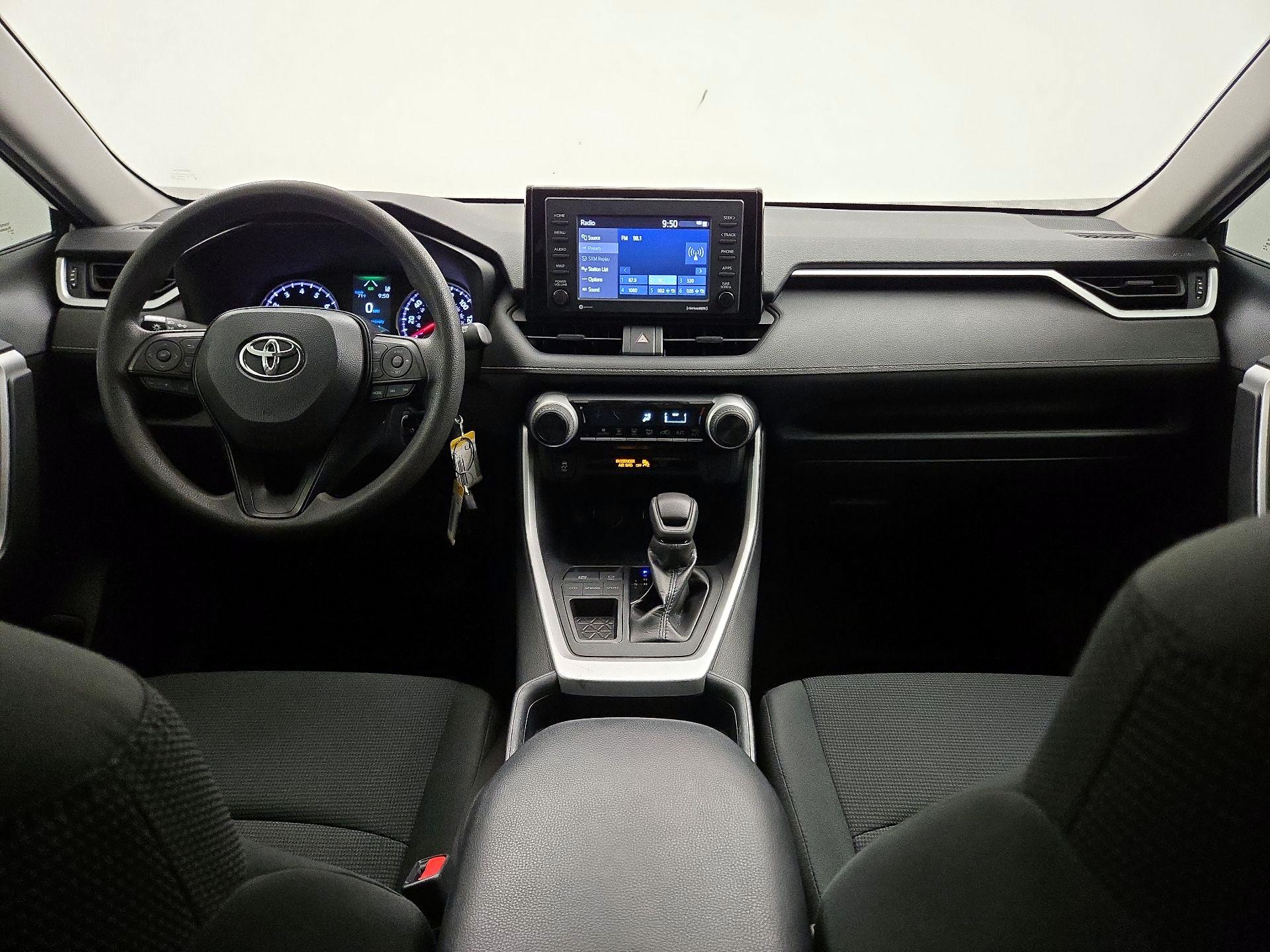 Thumbnail: 2020 Toyota RAV4 - 9