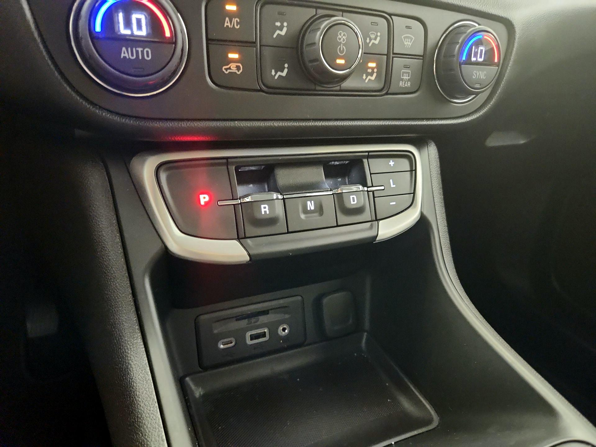 Thumbnail: 2022 GMC Terrain - 17