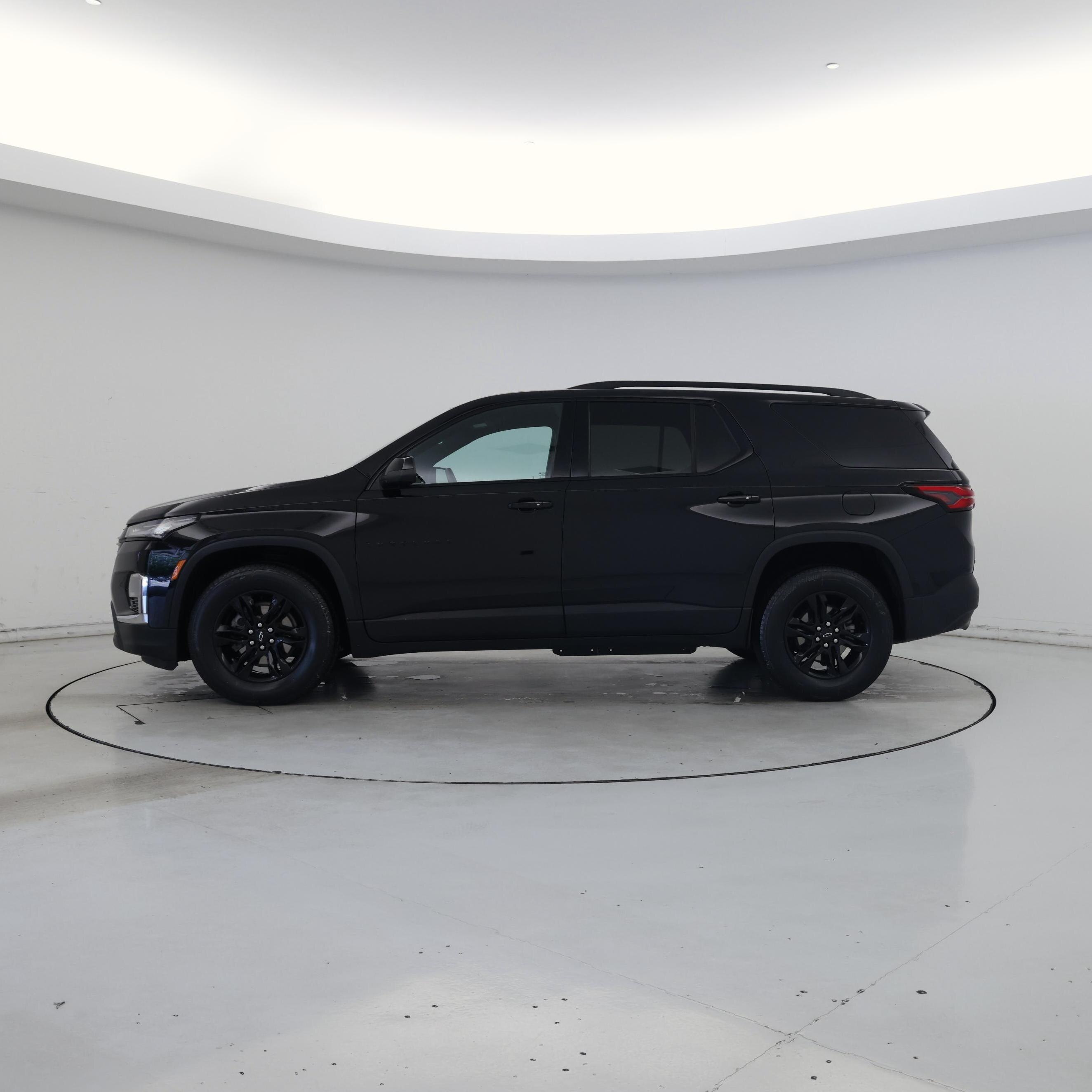 Thumbnail: 2022 Chevrolet Traverse - 3