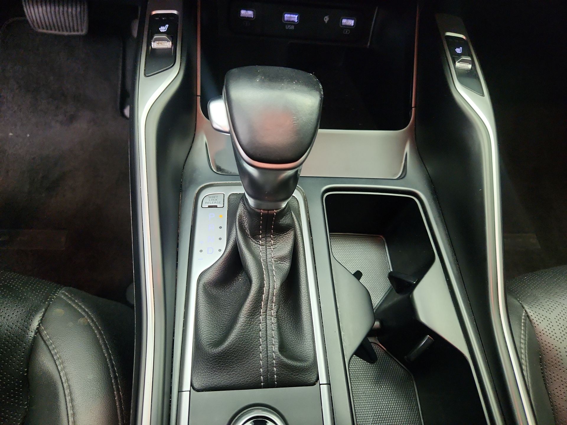 Thumbnail: 2022 Kia Sorento - 18