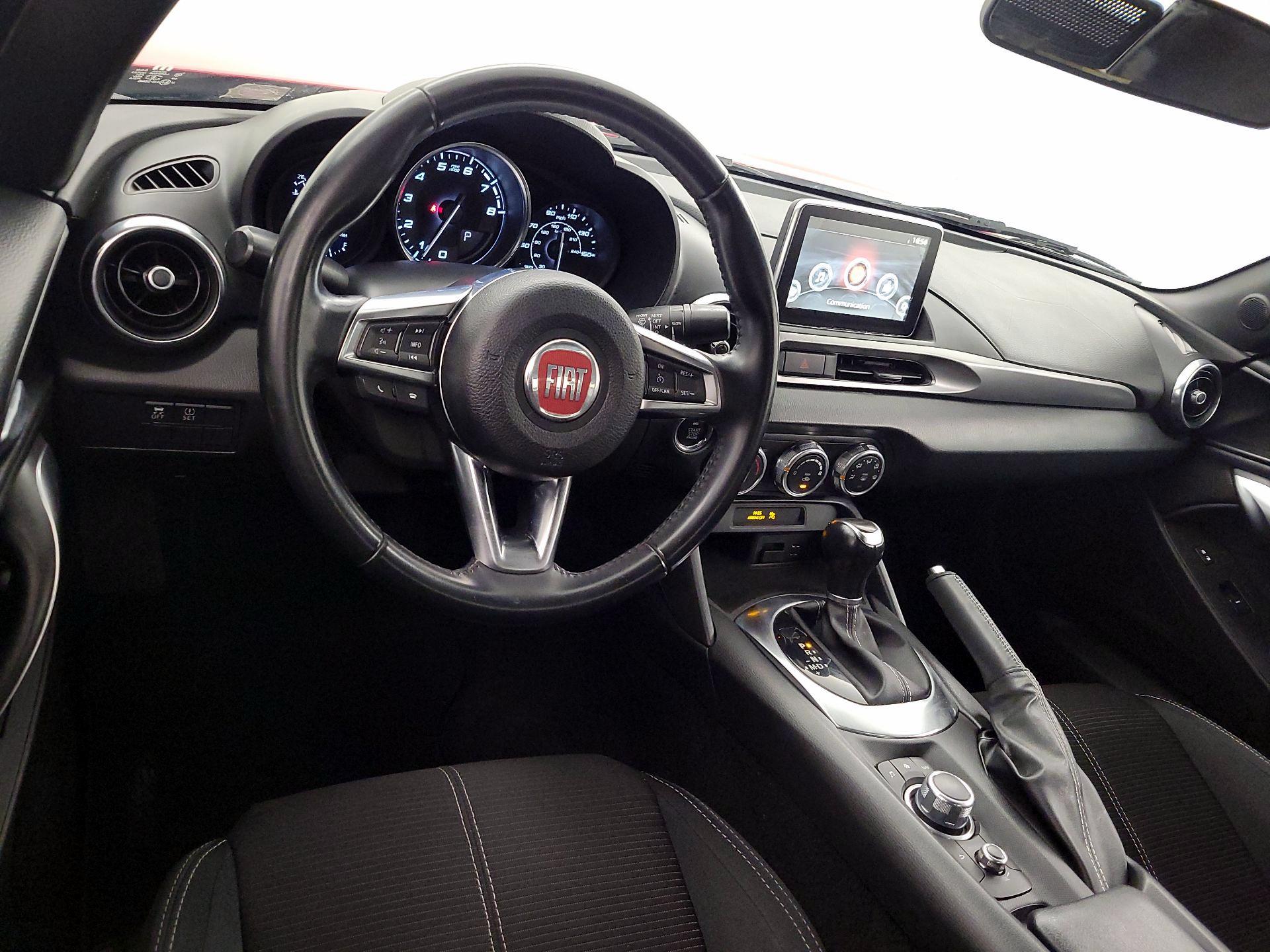 Thumbnail: 2019 Fiat 124 Spider - 9