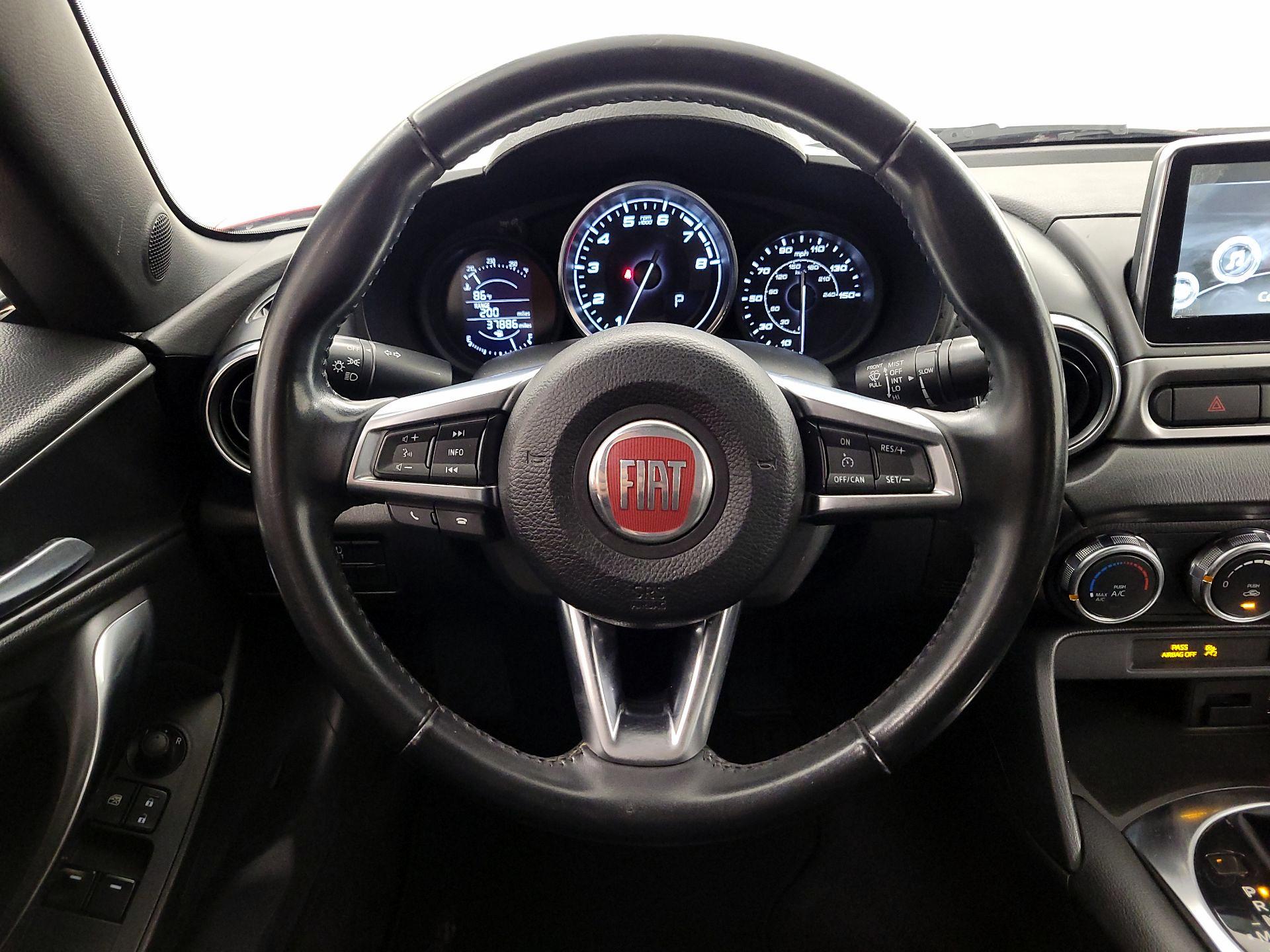 Thumbnail: 2019 Fiat 124 Spider - 10
