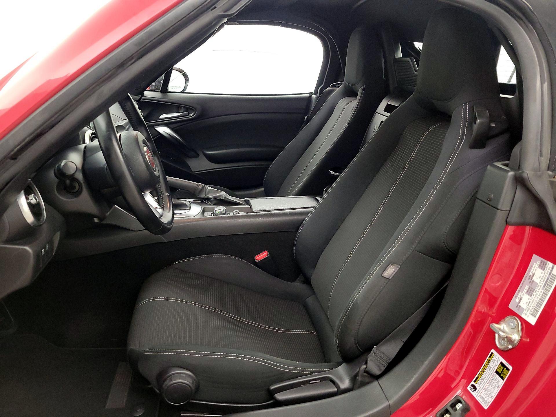 Thumbnail: 2019 Fiat 124 Spider - 11