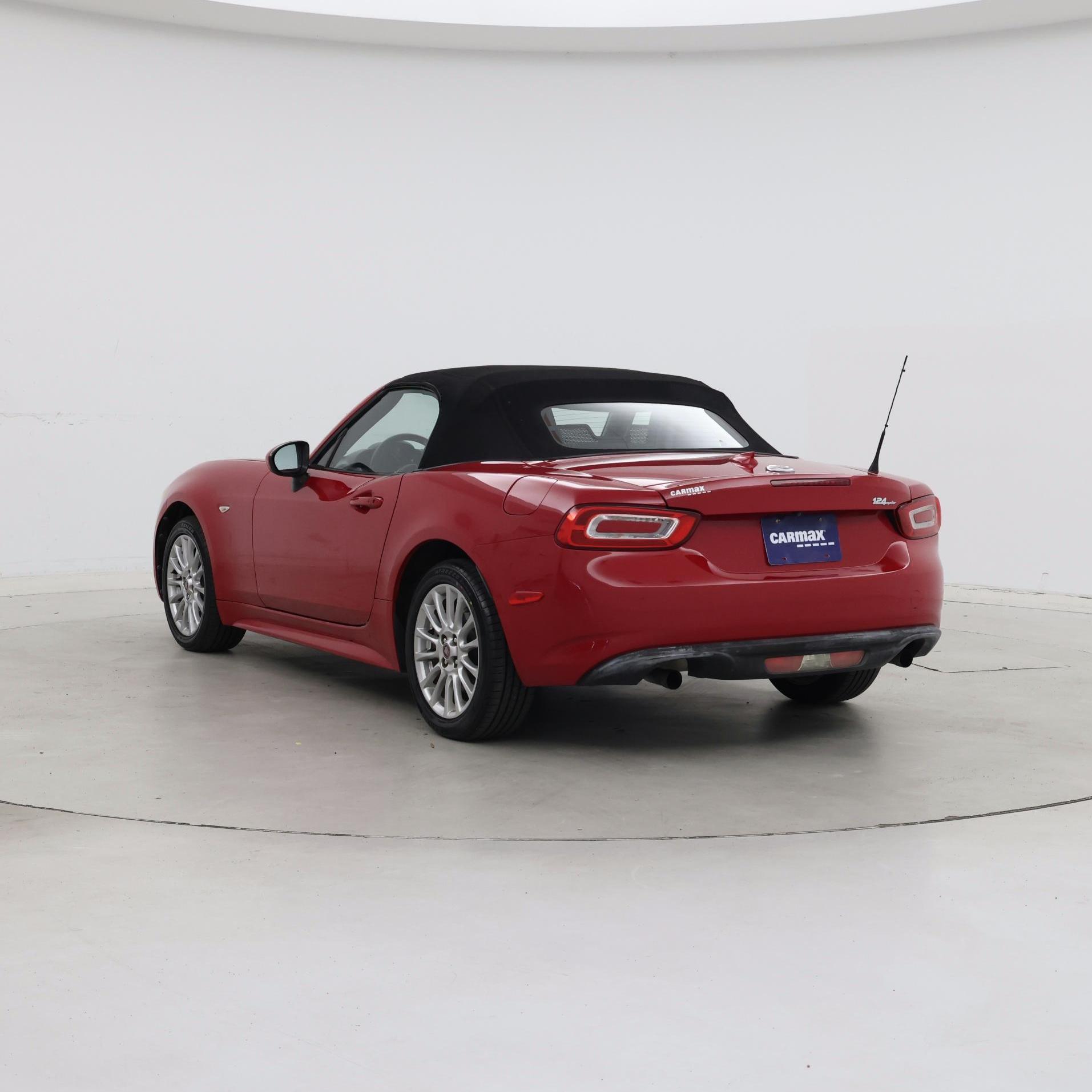 Thumbnail: 2019 Fiat 124 Spider - 2