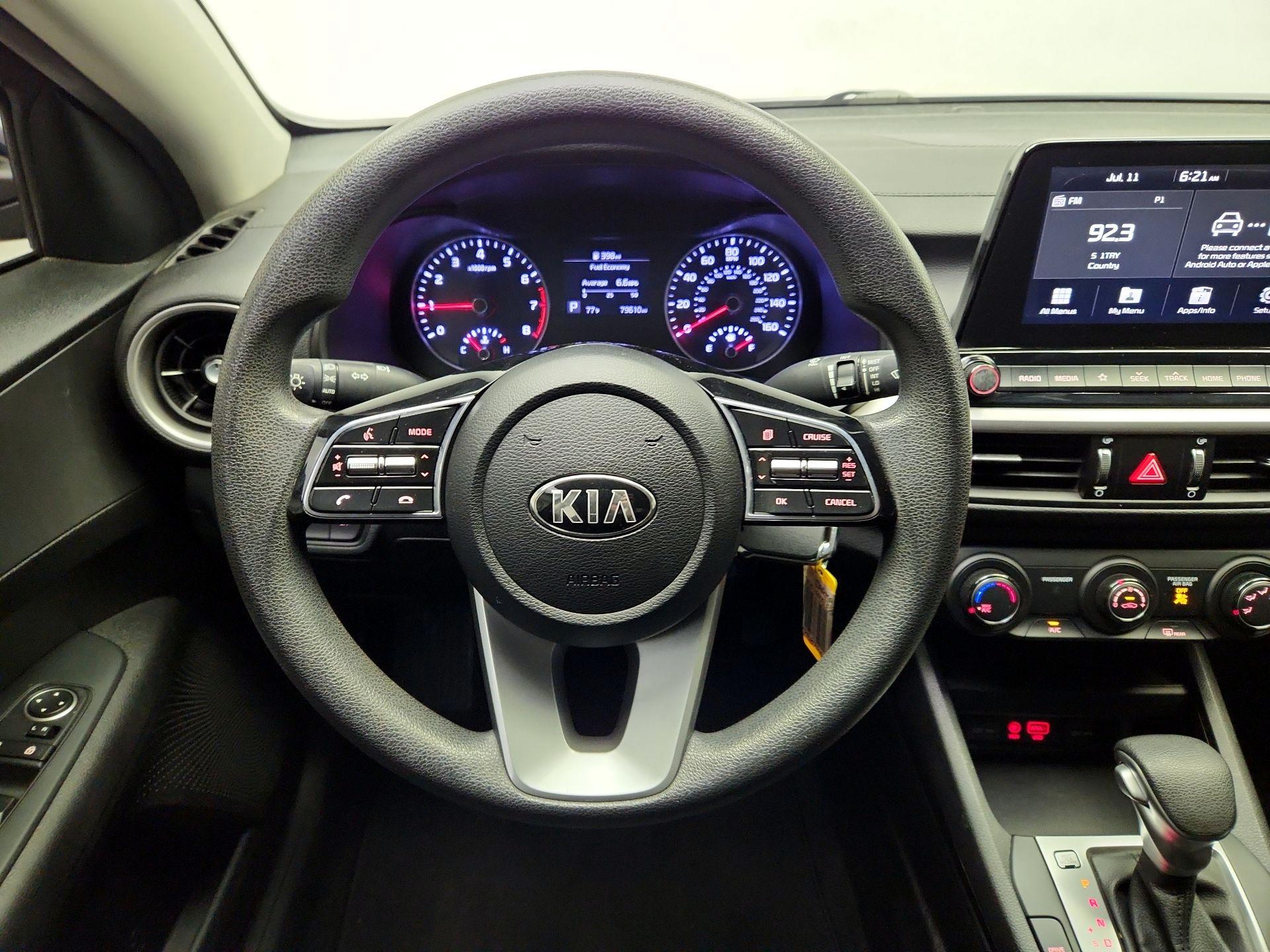 Thumbnail: 2020 Kia Forte - 10