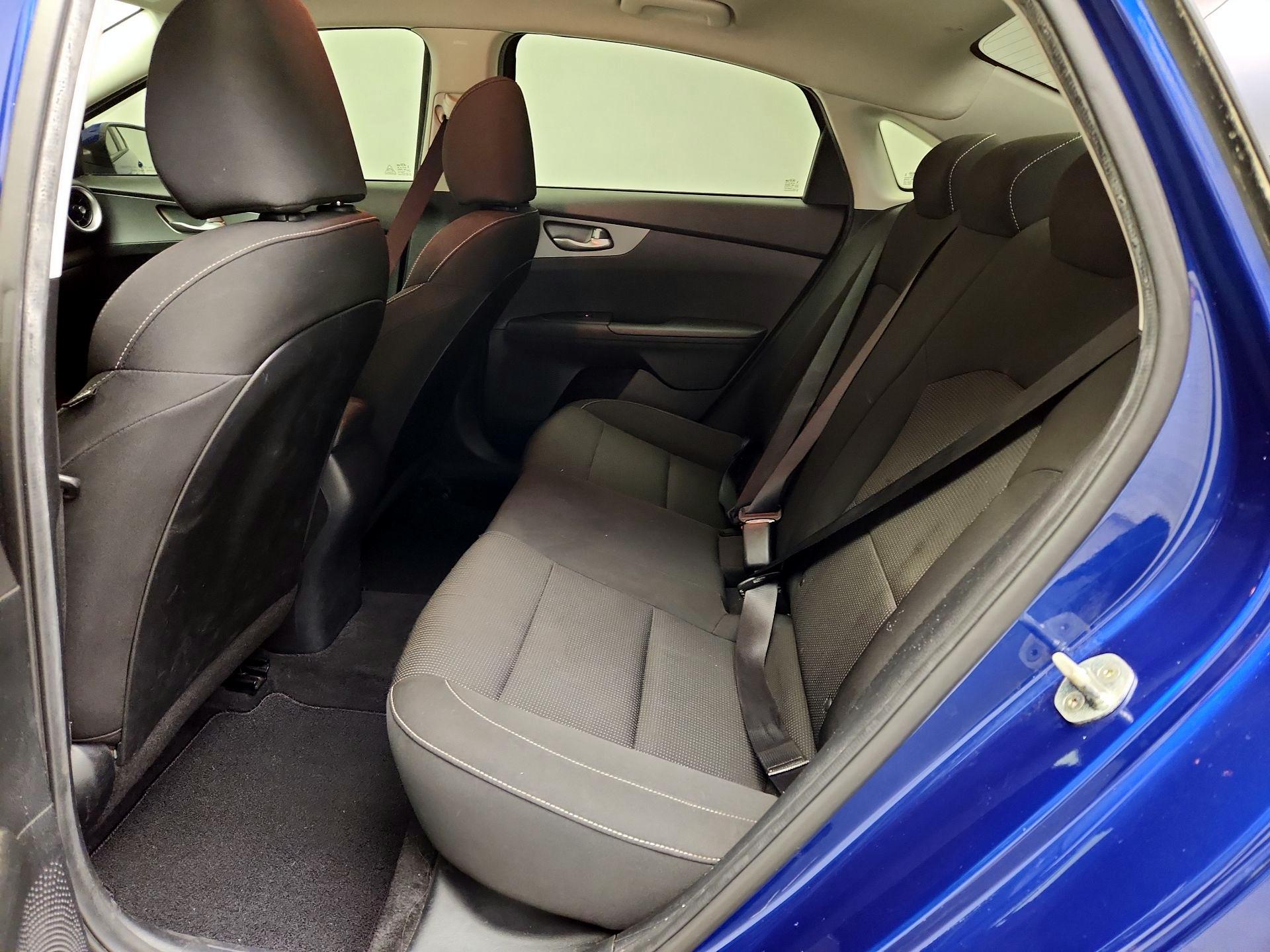 Thumbnail: 2020 Kia Forte - 19