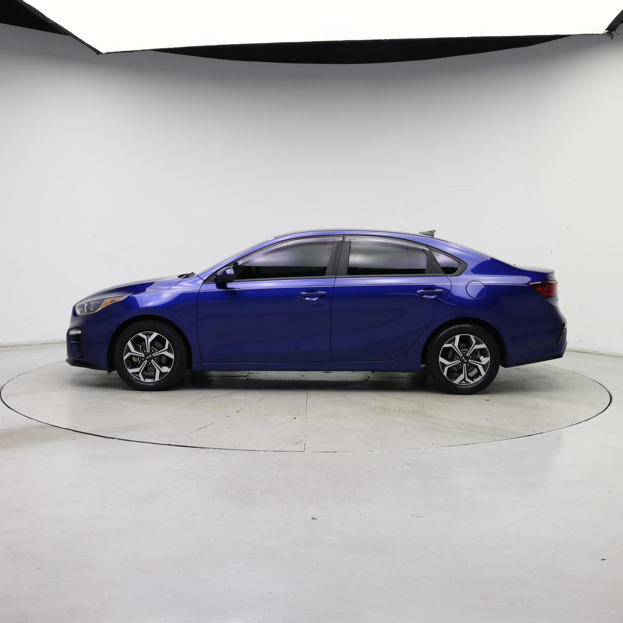 Thumbnail: 2020 Kia Forte - 3