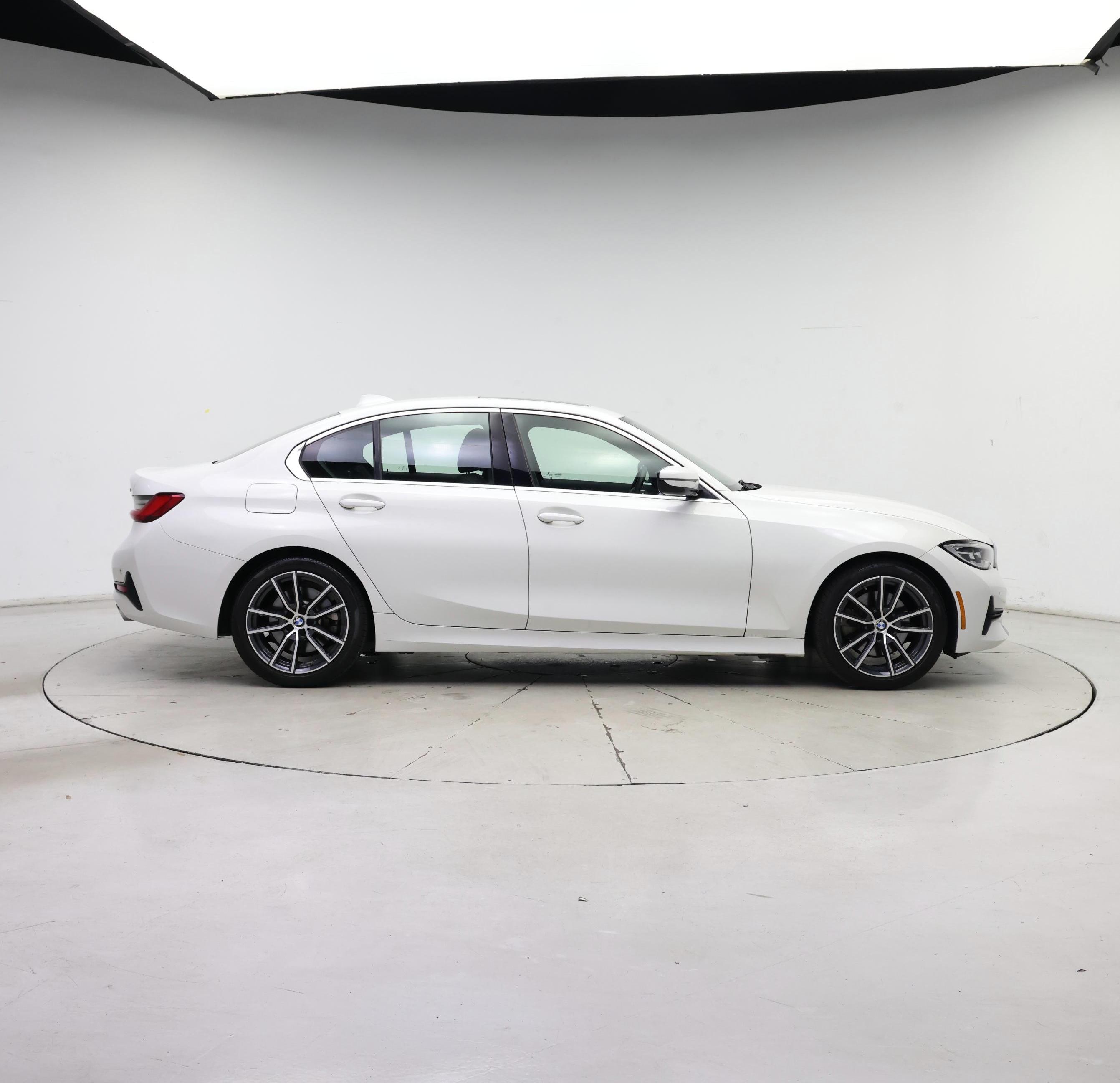 Thumbnail: 2021 BMW 3 Series - 7