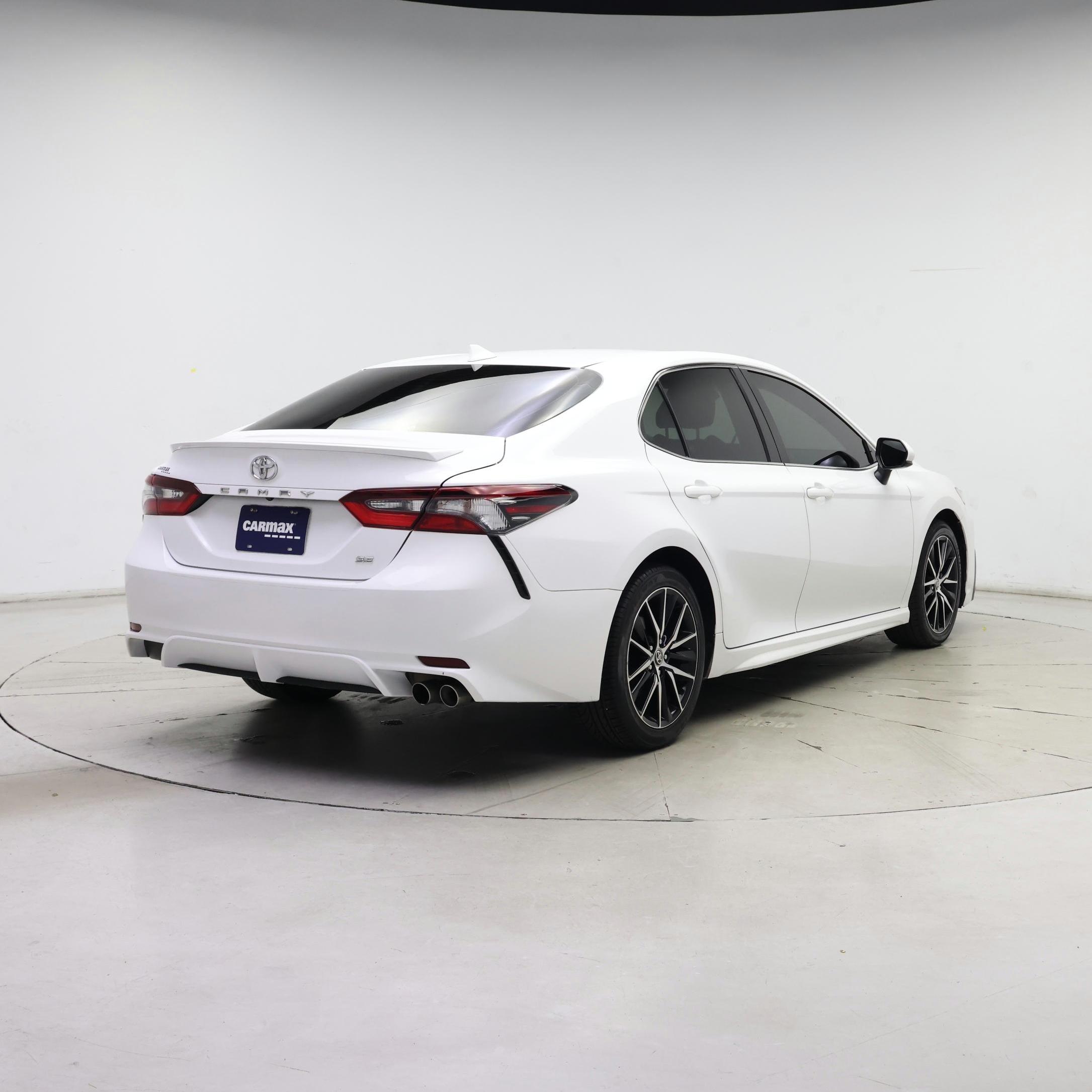 Thumbnail: 2021 Toyota Camry - 8