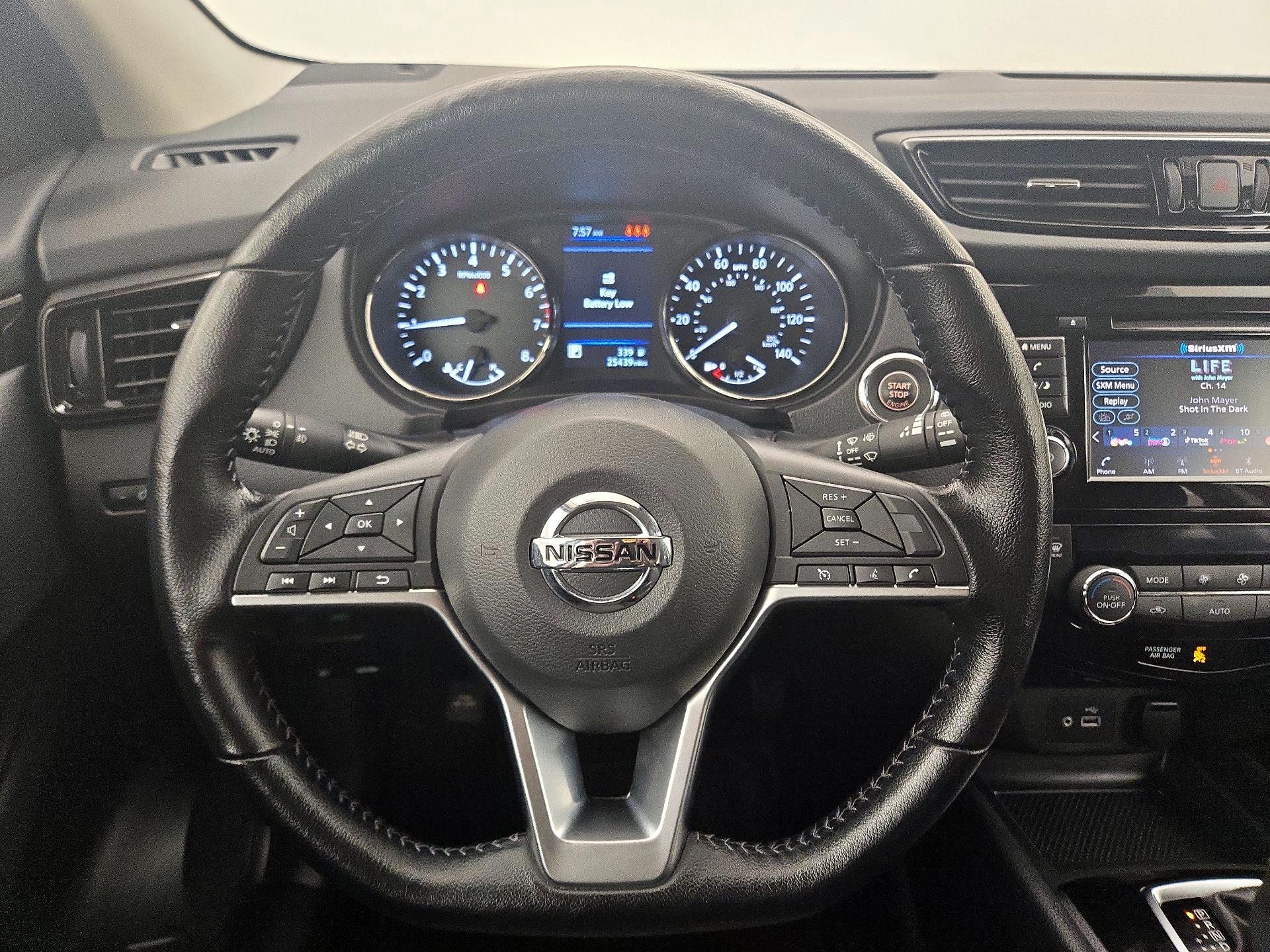 Thumbnail: 2022 Nissan Rogue Sport - 10