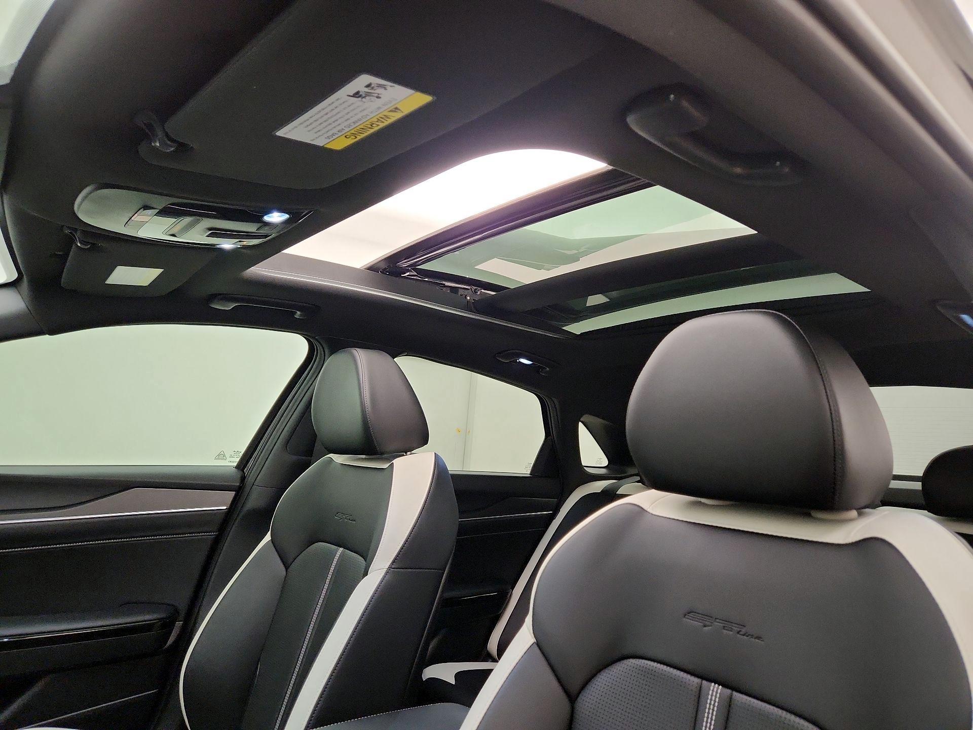 Thumbnail: 2025 Kia K5 - 20