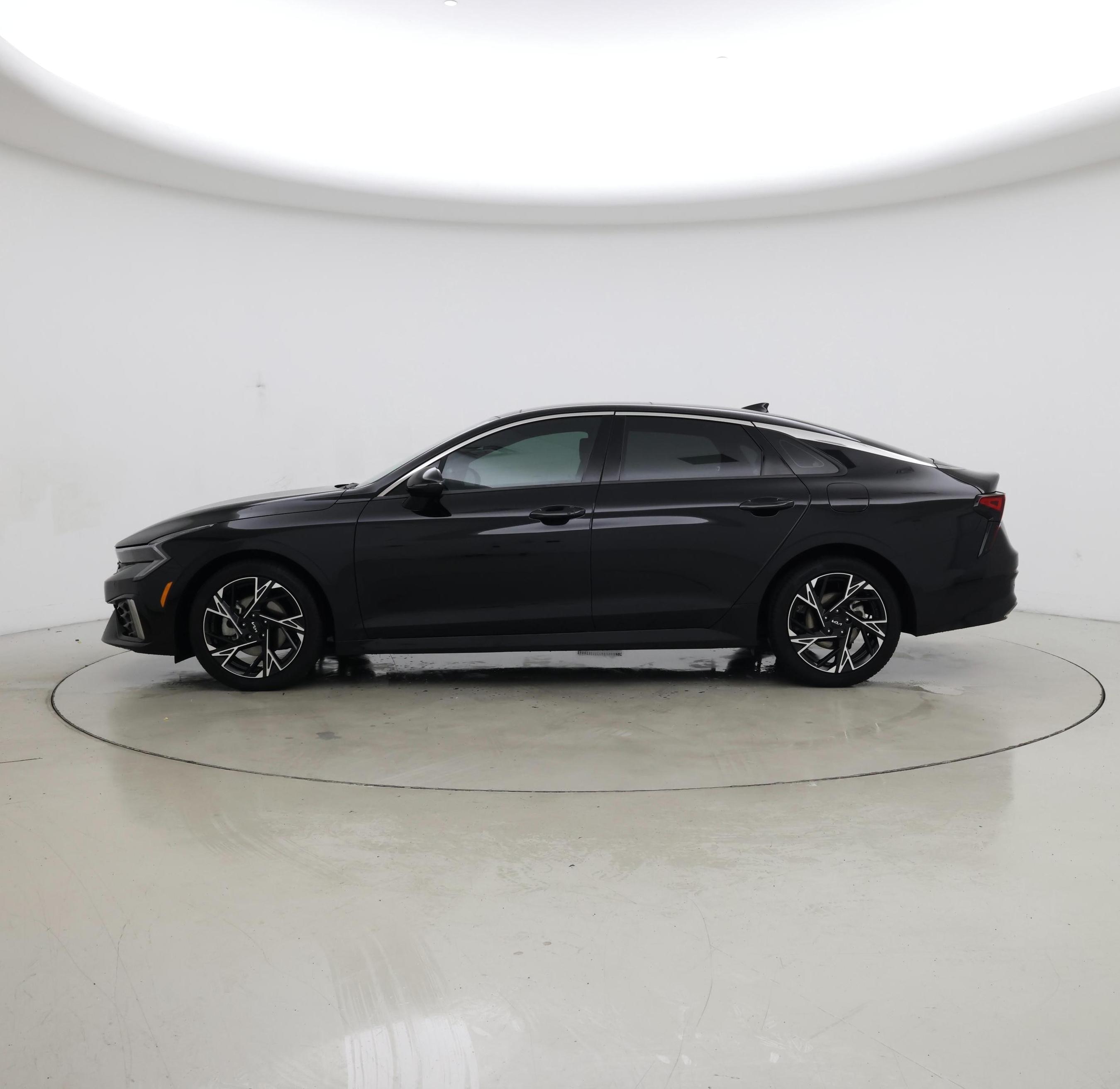 Thumbnail: 2025 Kia K5 - 3