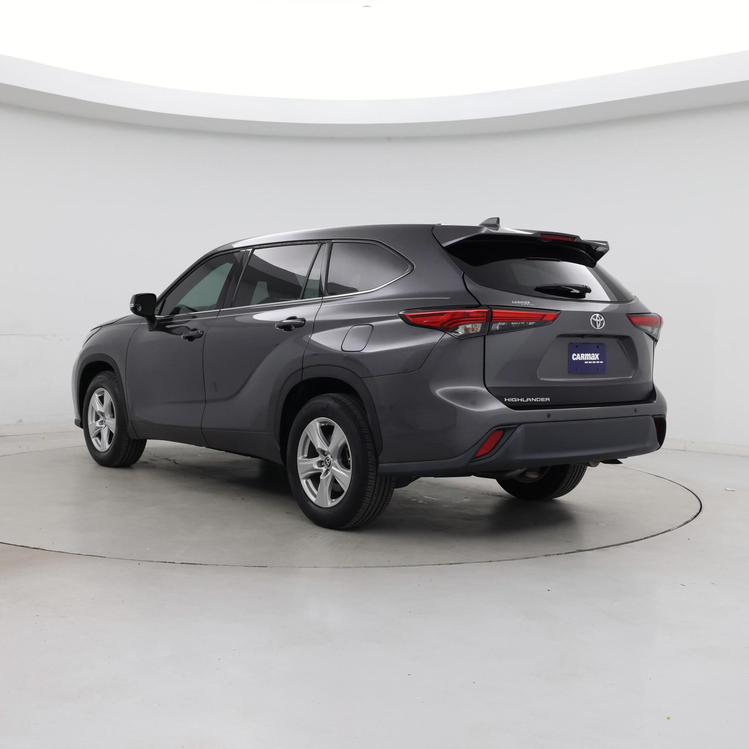 Thumbnail: 2022 Toyota Highlander - 2