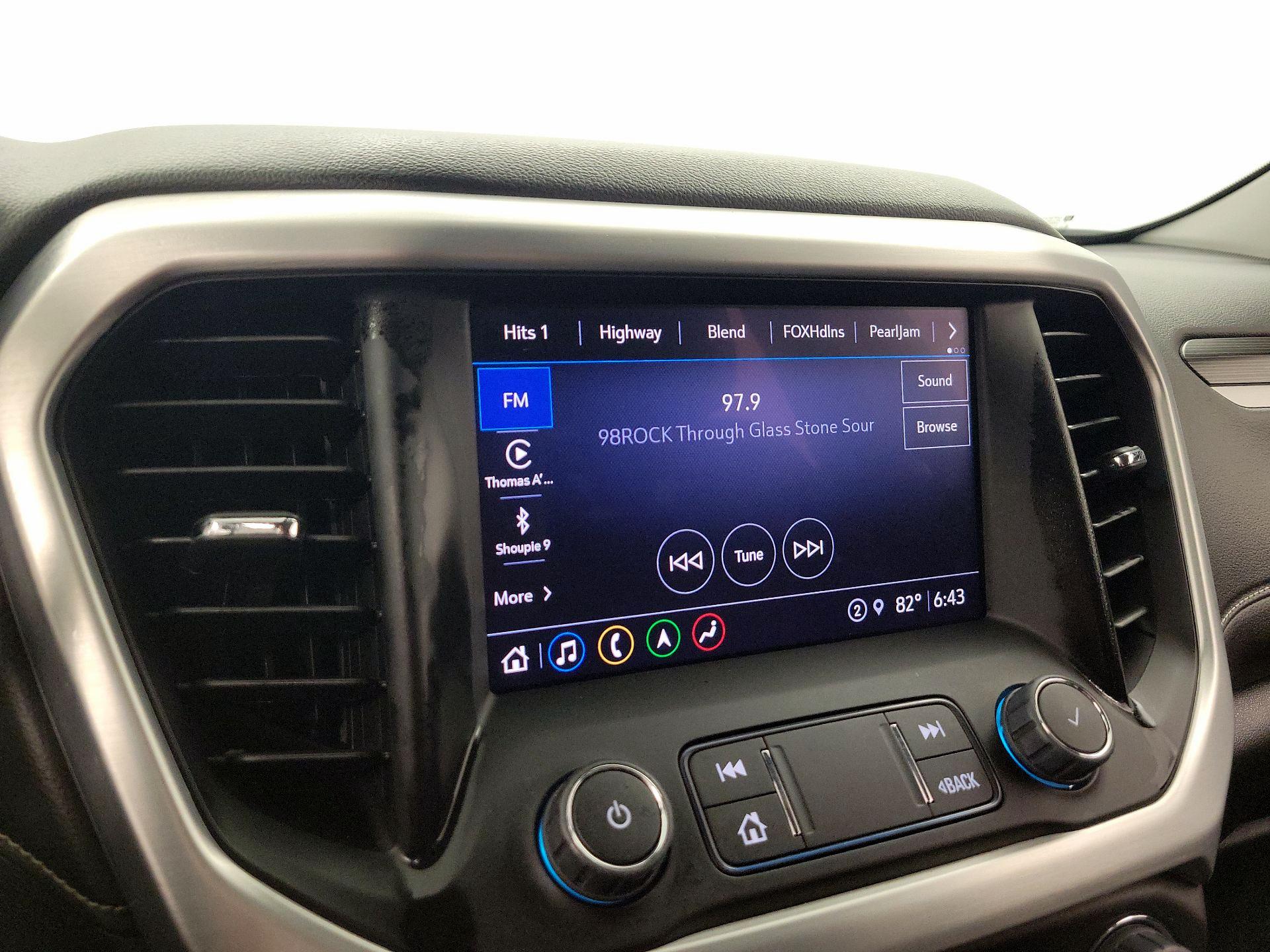 Thumbnail: 2022 GMC Acadia - 16