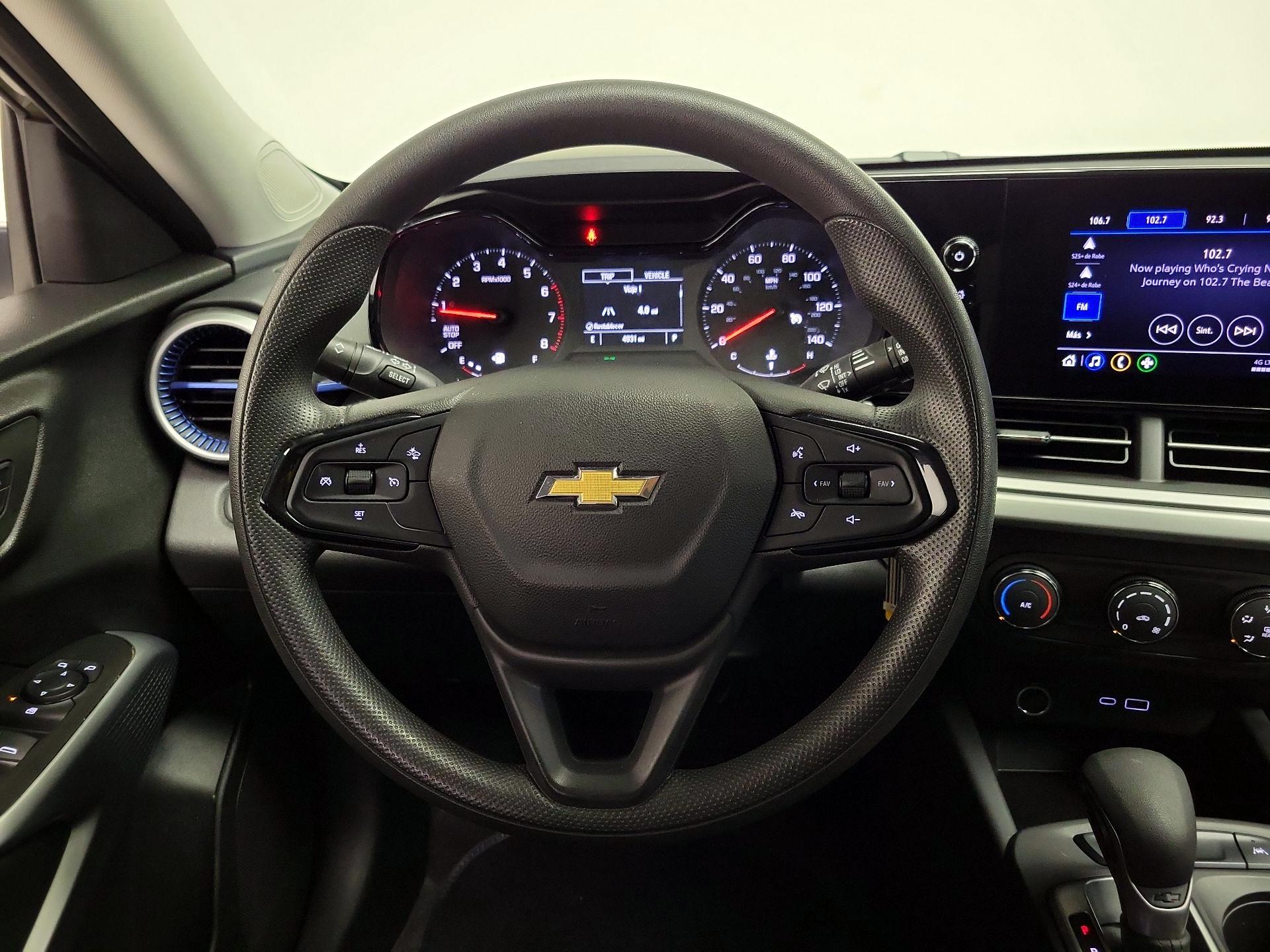 Thumbnail: 2024 Chevrolet Trax - 10