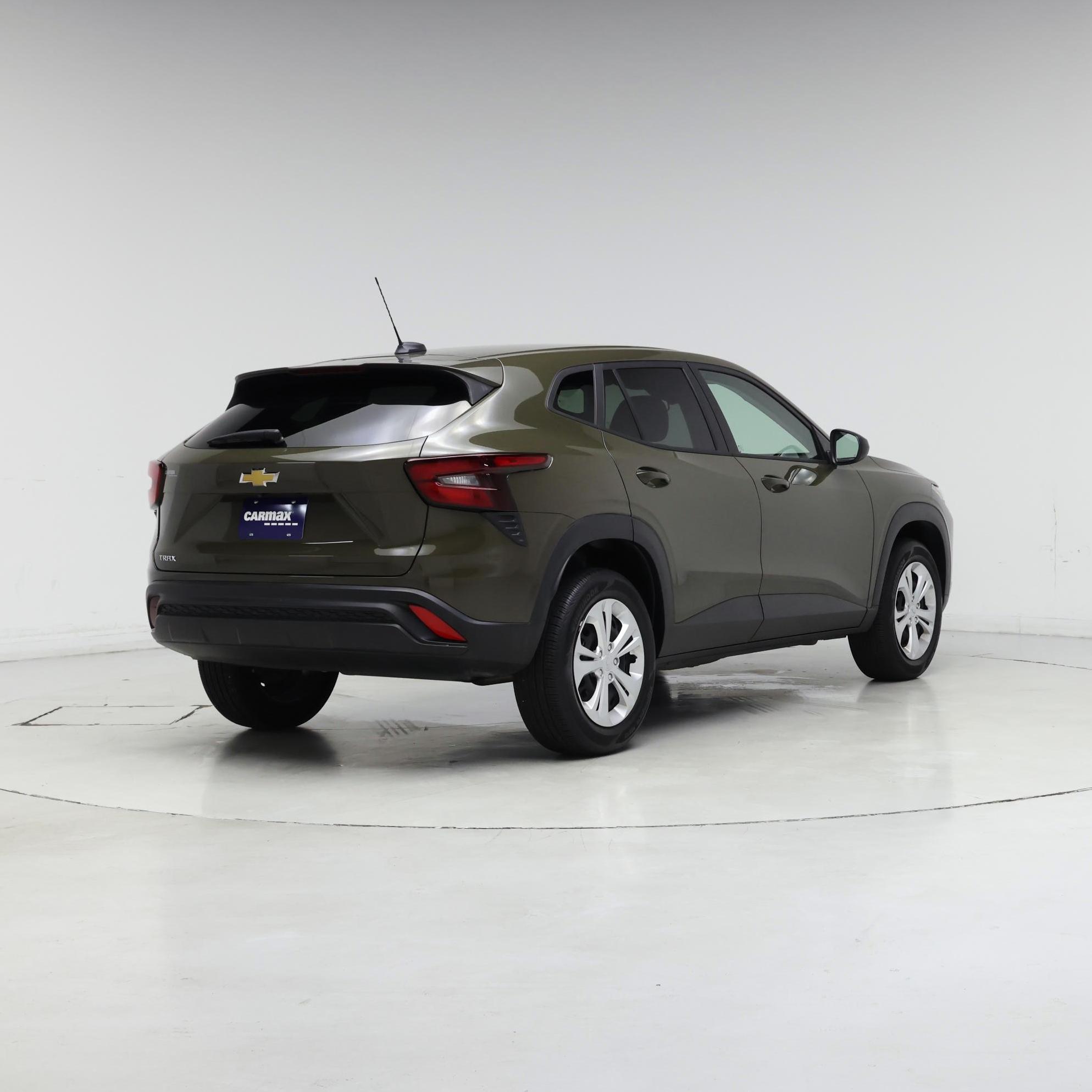 Thumbnail: 2024 Chevrolet Trax - 8