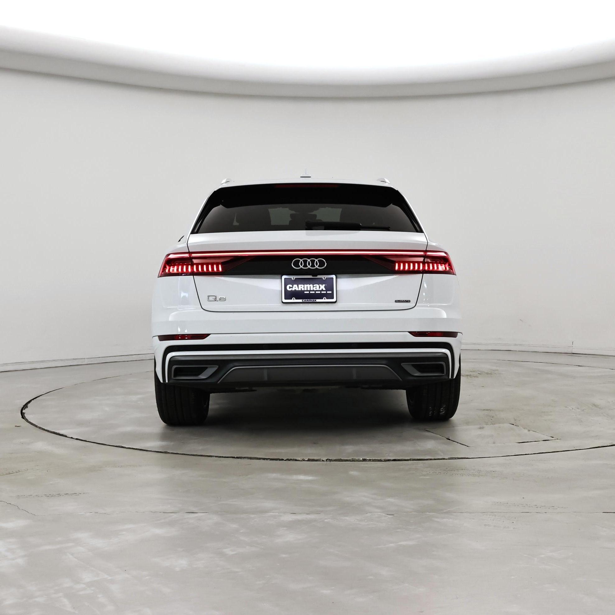 Thumbnail: 2021 Audi Q8 - 6