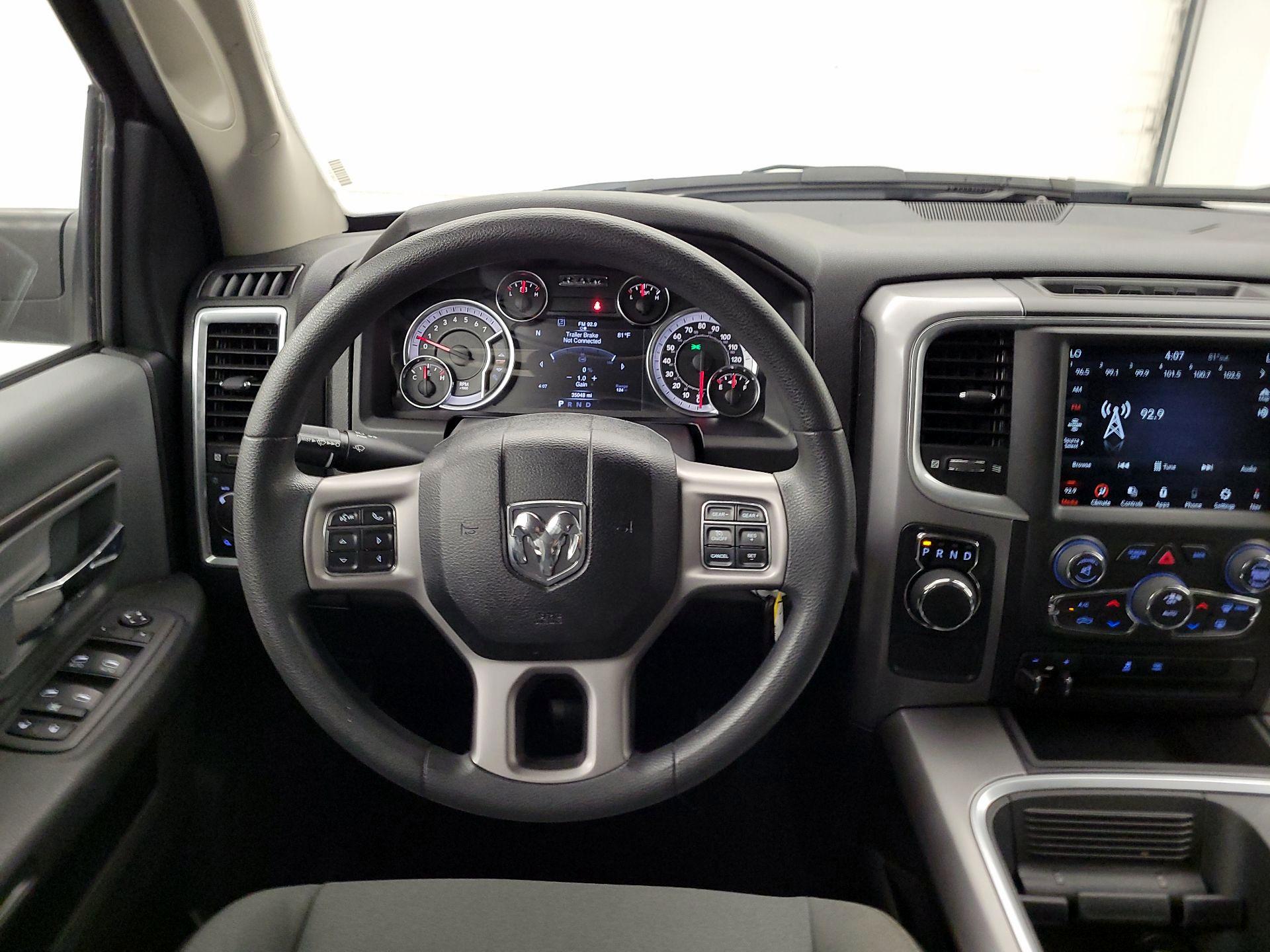 Thumbnail: 2023 RAM 1500 Classic - 10