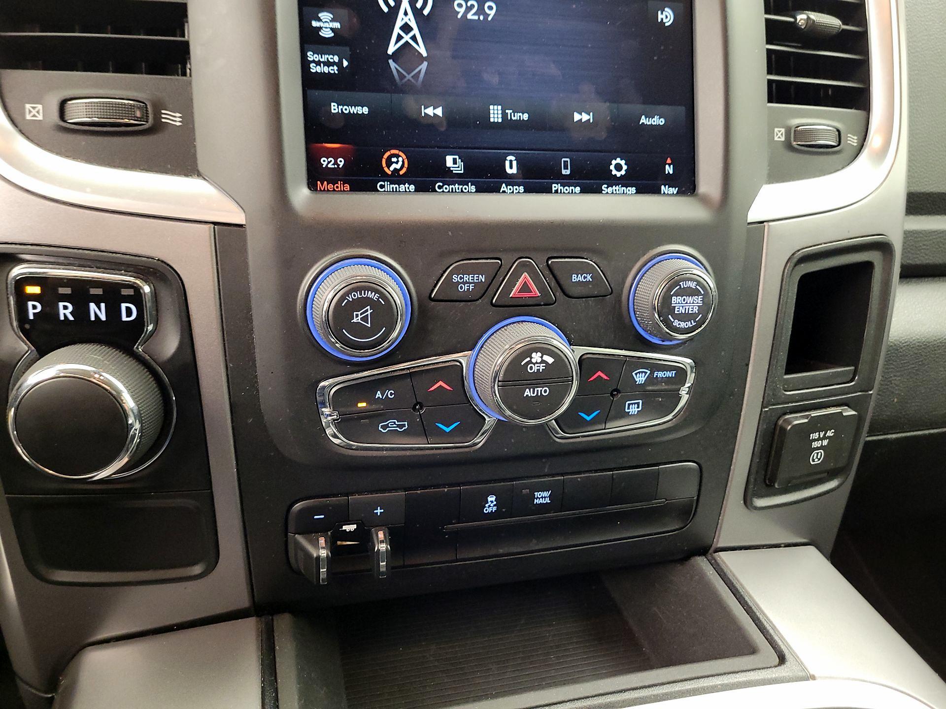 Thumbnail: 2023 RAM 1500 Classic - 16