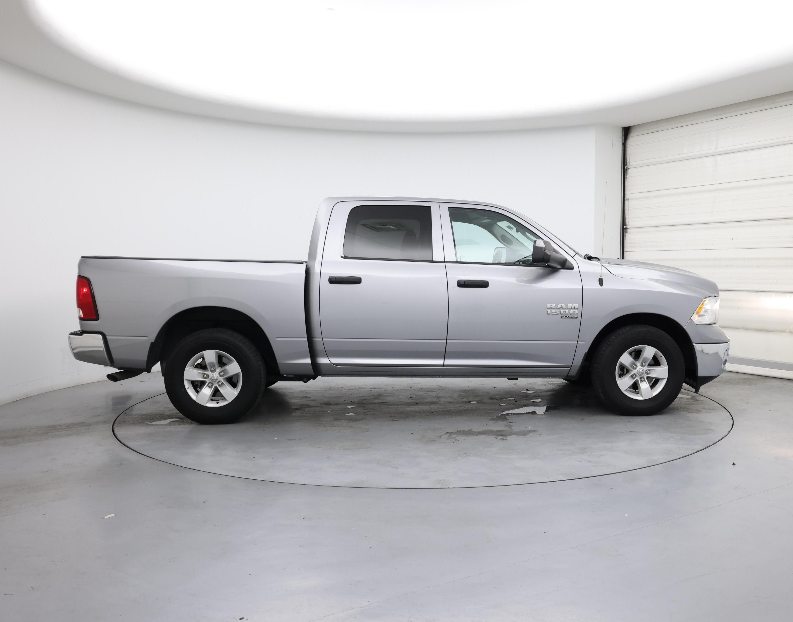 Thumbnail: 2023 RAM 1500 Classic - 7