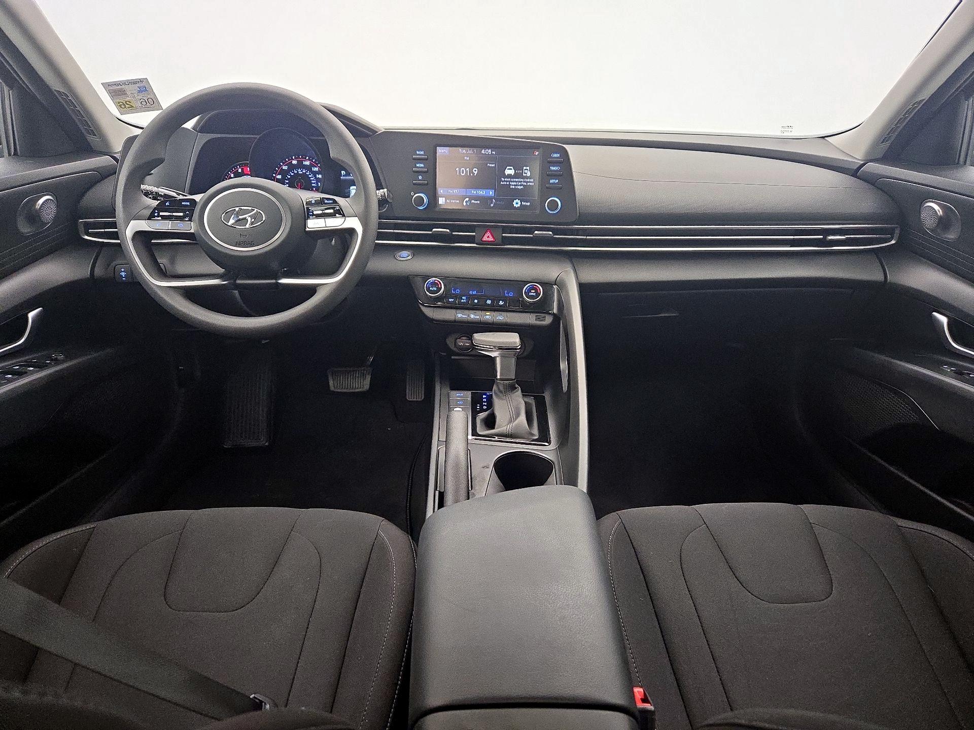 Thumbnail: 2023 Hyundai Elantra - 9