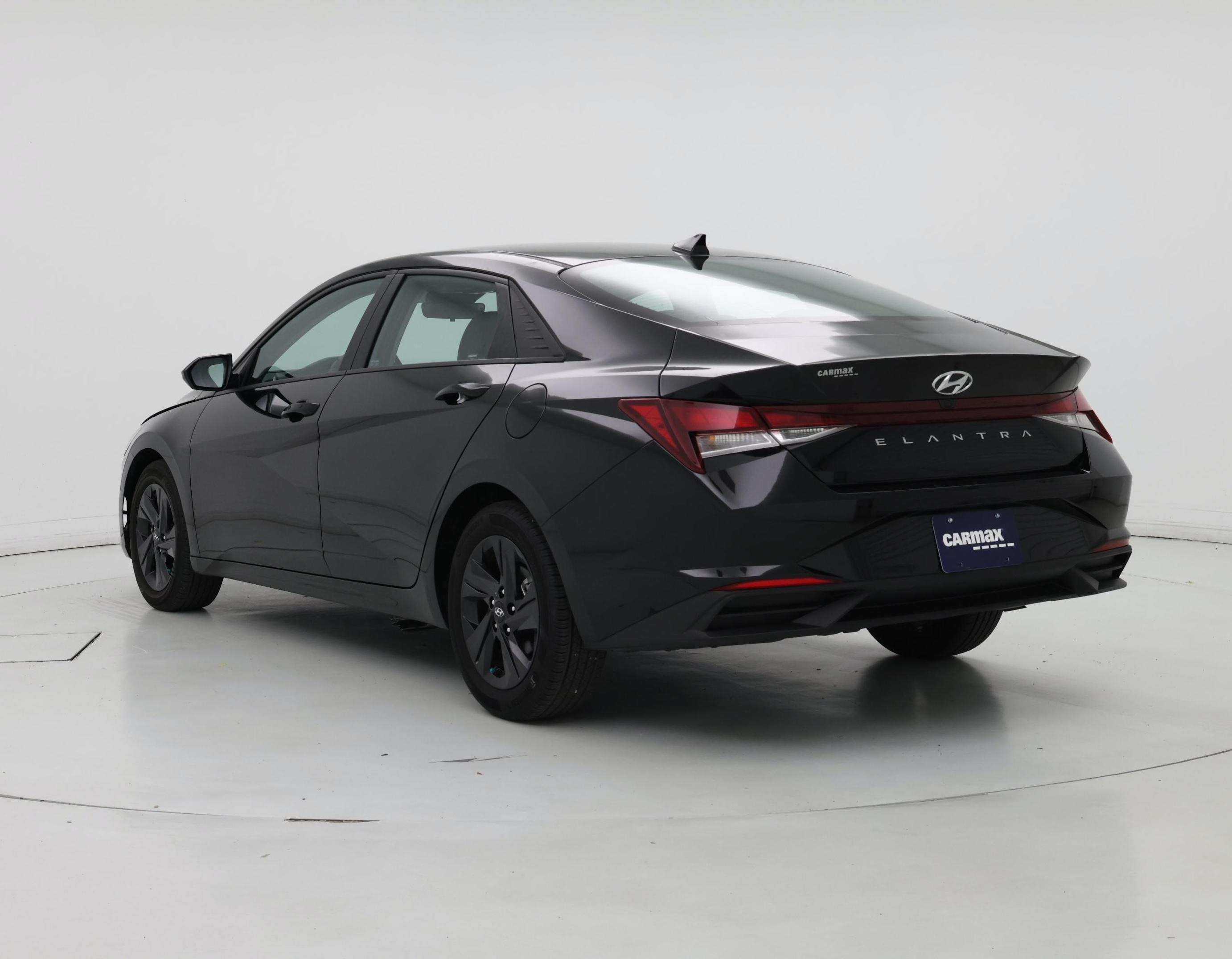 Thumbnail: 2023 Hyundai Elantra - 2