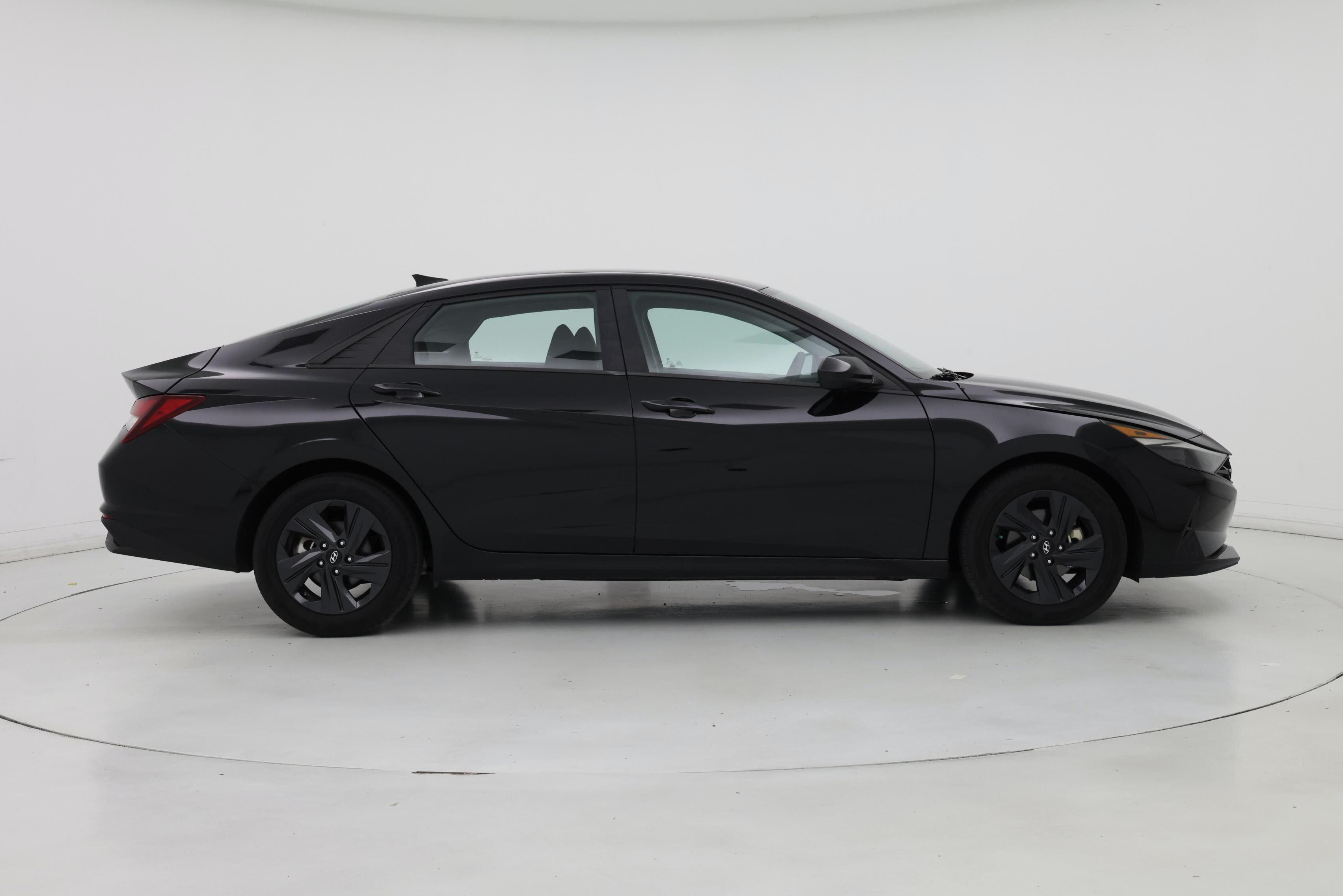 Thumbnail: 2023 Hyundai Elantra - 7