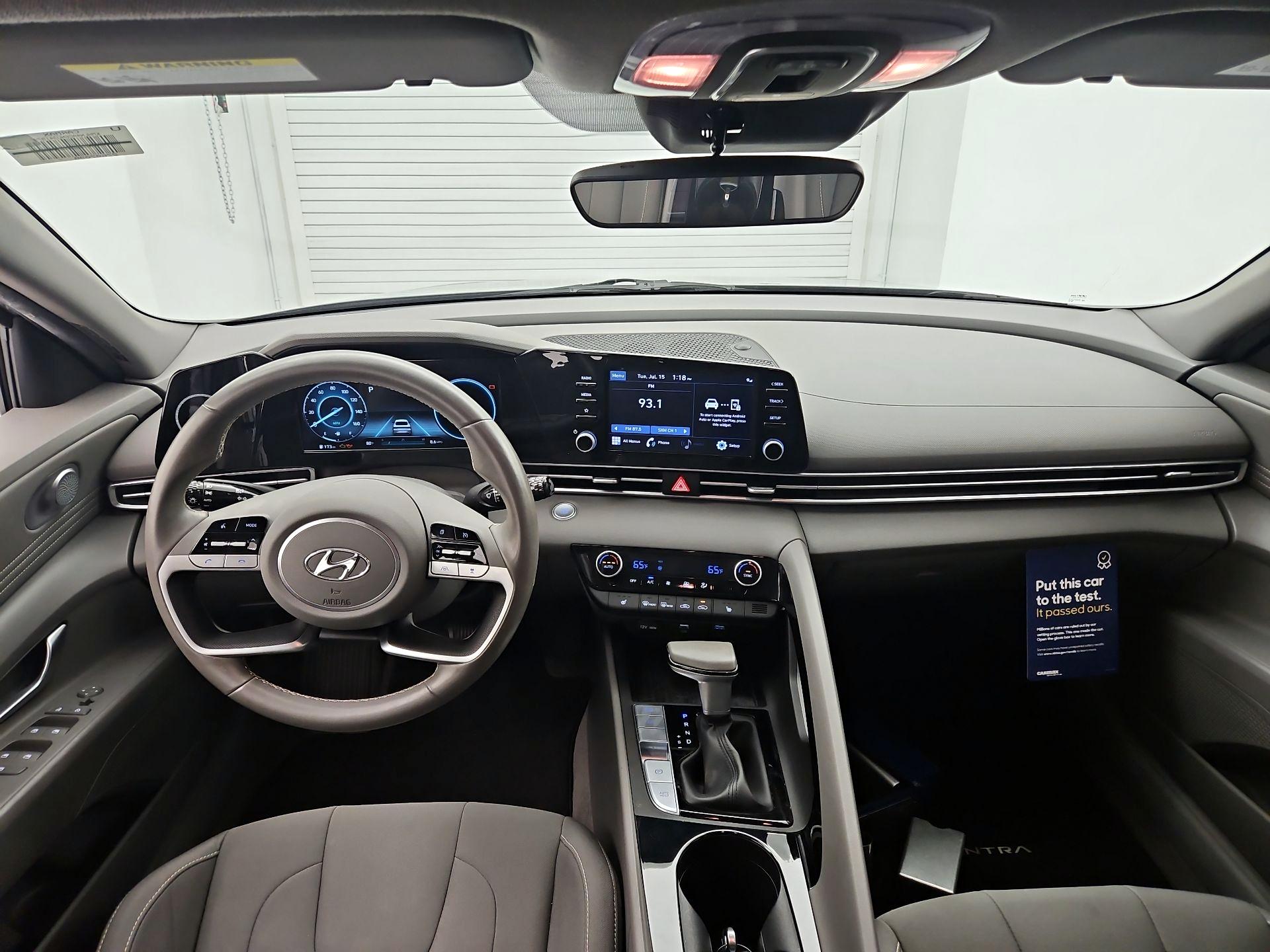 Thumbnail: 2022 Hyundai Elantra - 9