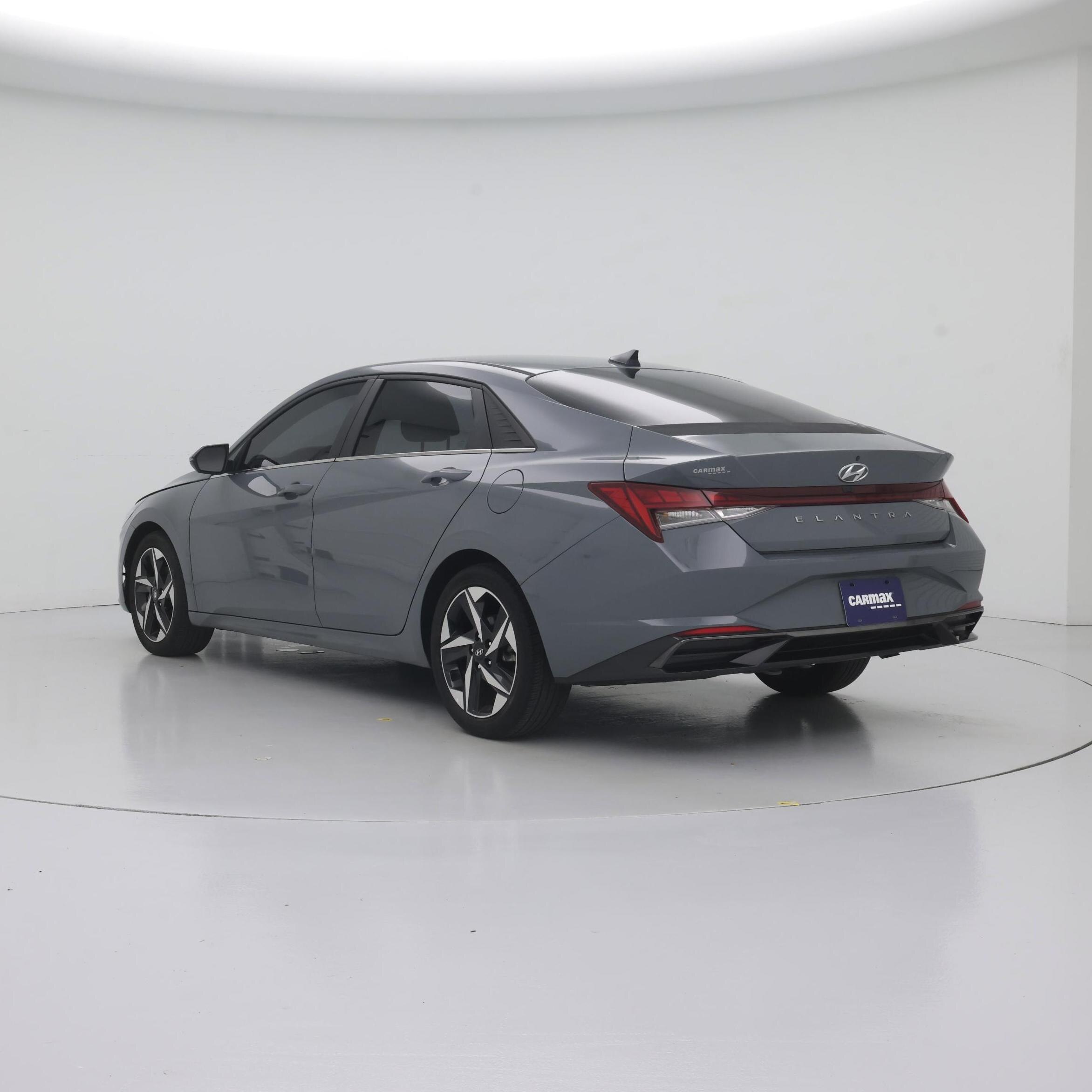 Thumbnail: 2022 Hyundai Elantra - 2
