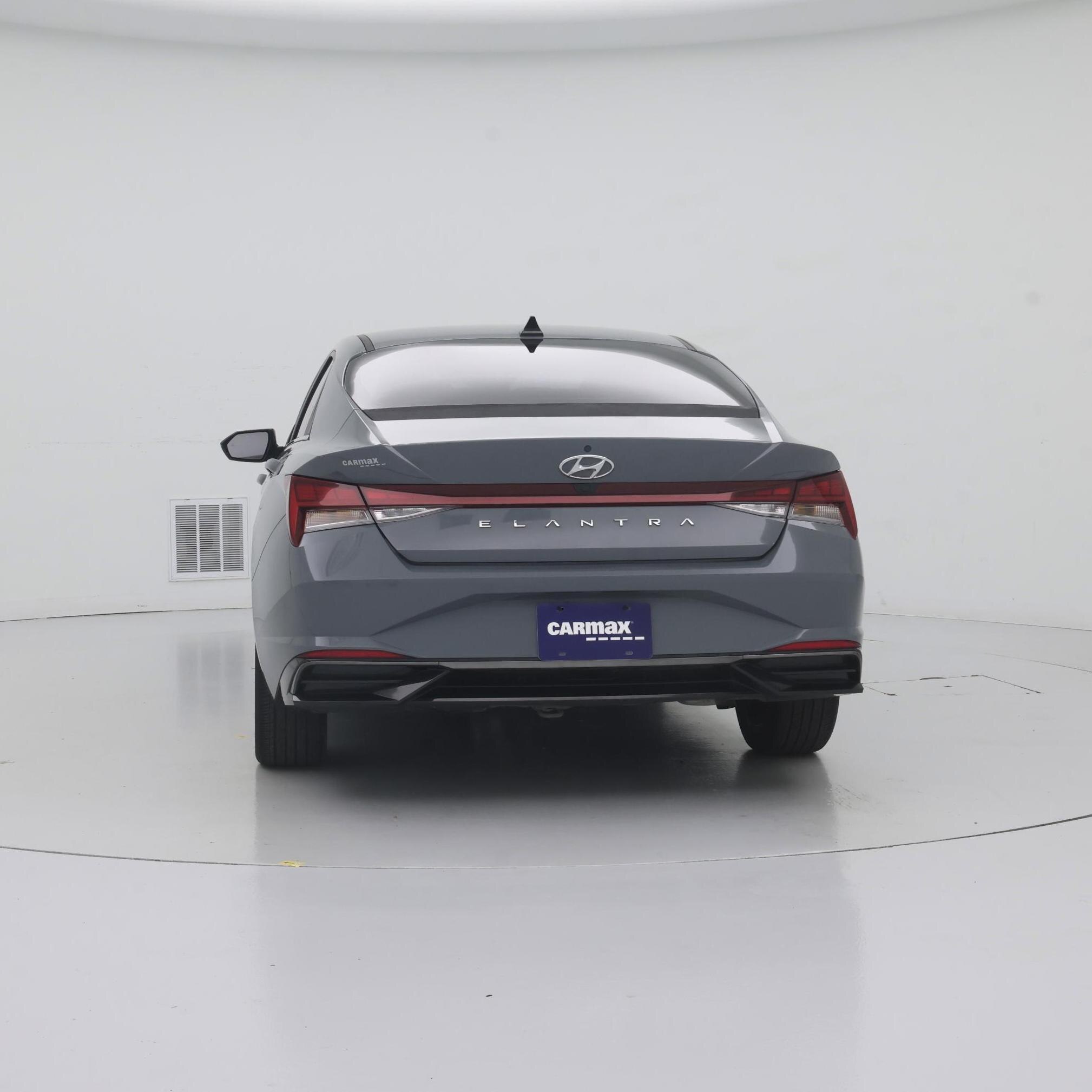 Thumbnail: 2022 Hyundai Elantra - 6