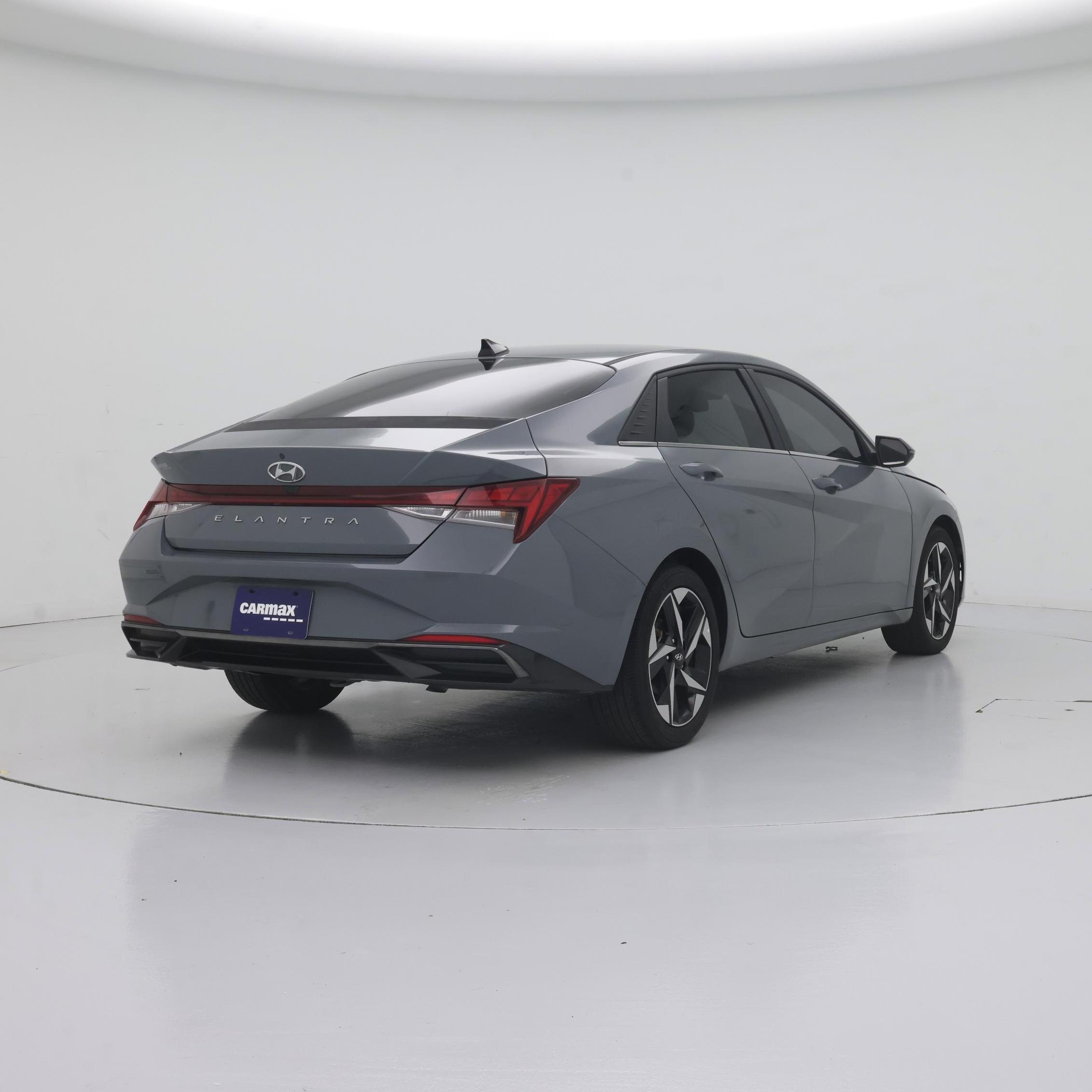 Thumbnail: 2022 Hyundai Elantra - 8
