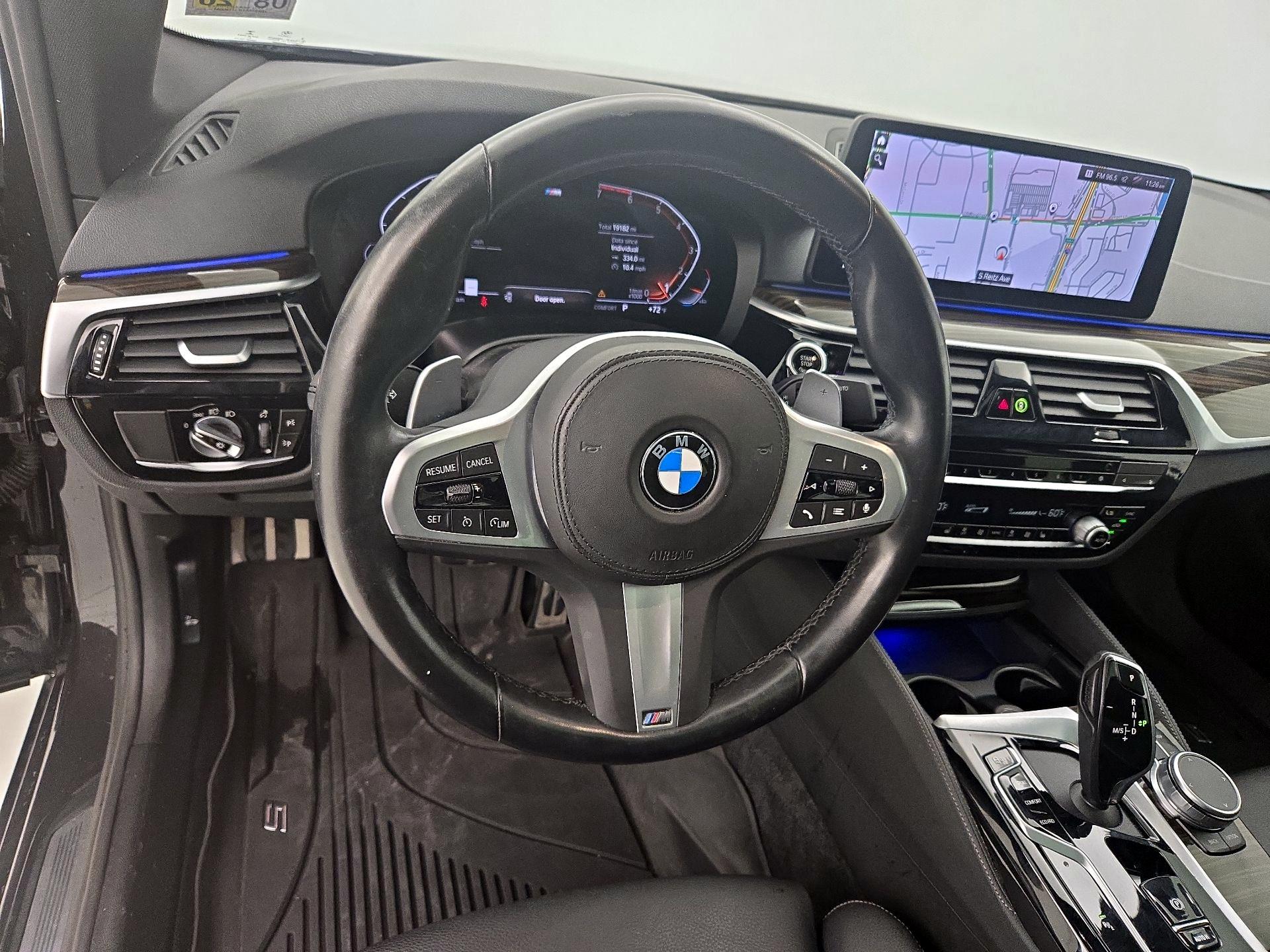 Thumbnail: 2022 BMW 5 Series - 10