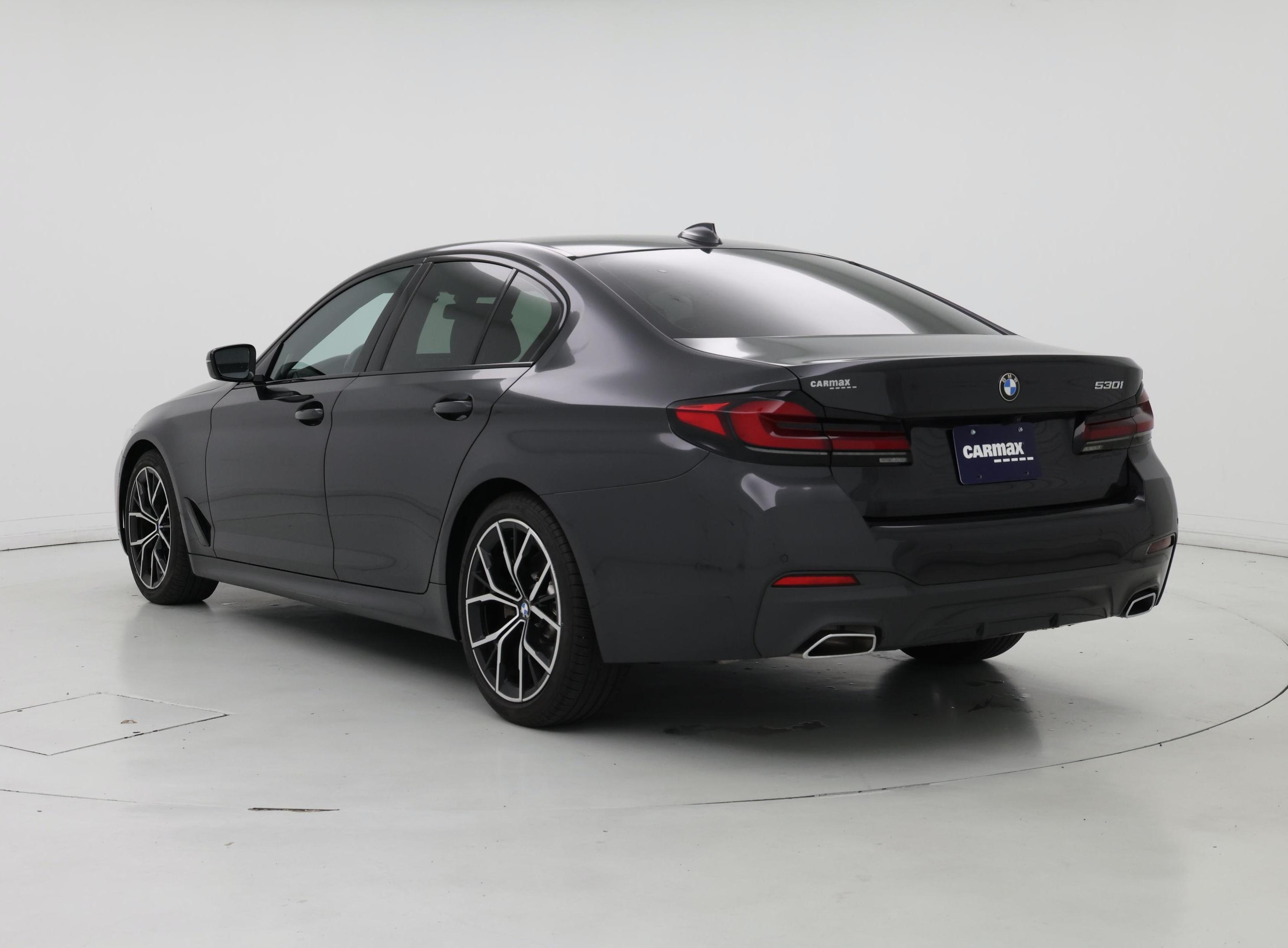 Thumbnail: 2022 BMW 5 Series - 2