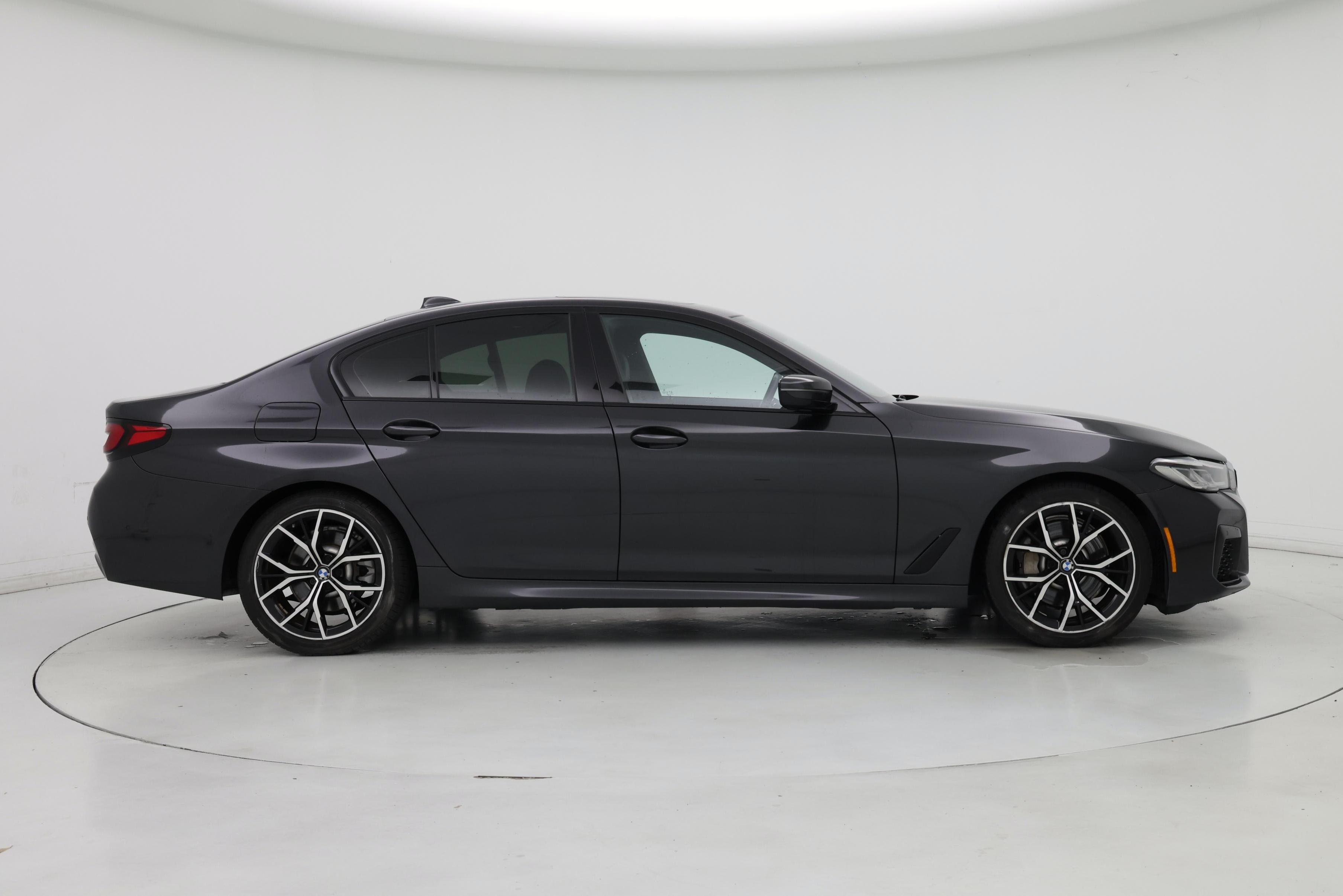 Thumbnail: 2022 BMW 5 Series - 7