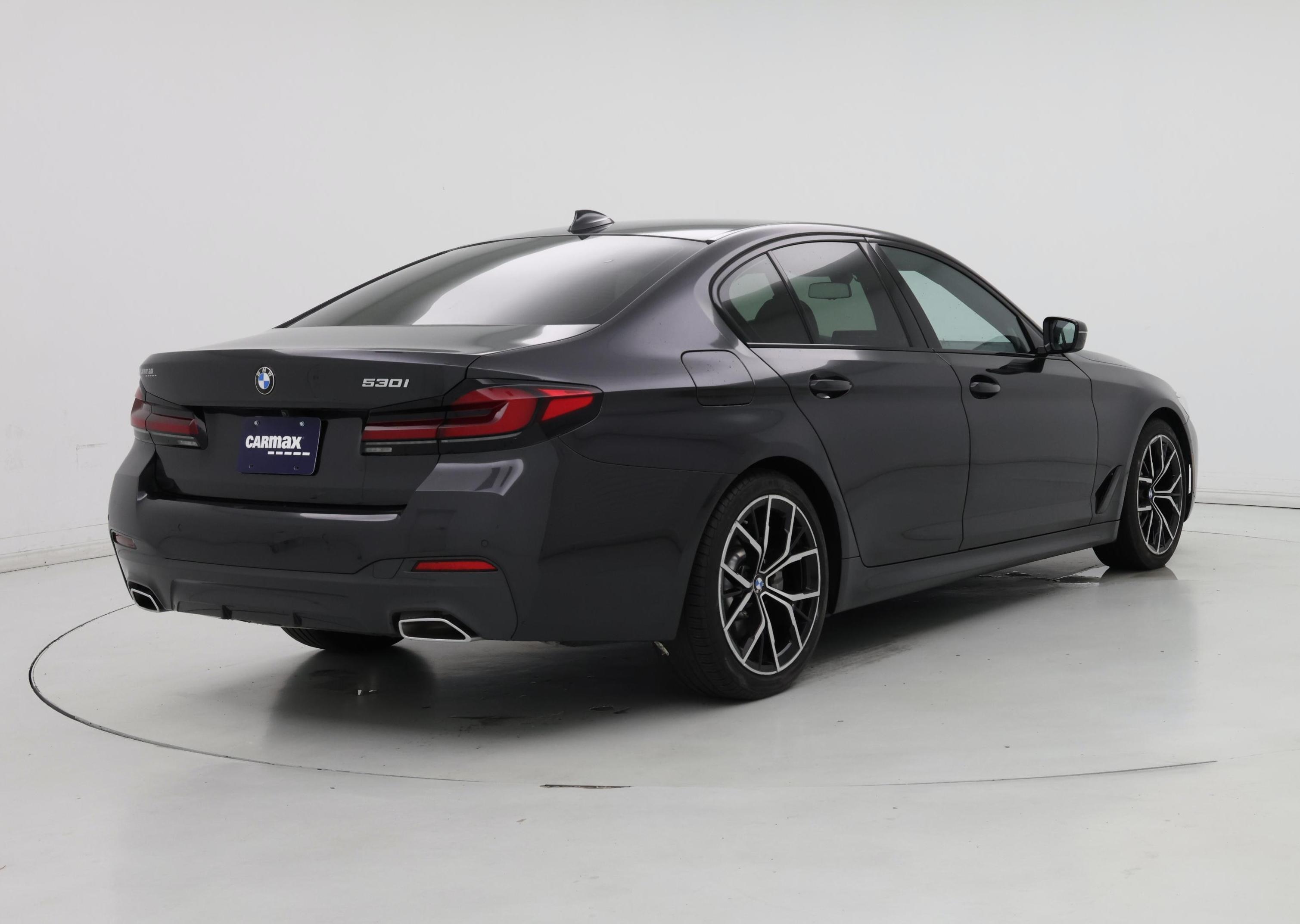 Thumbnail: 2022 BMW 5 Series - 8