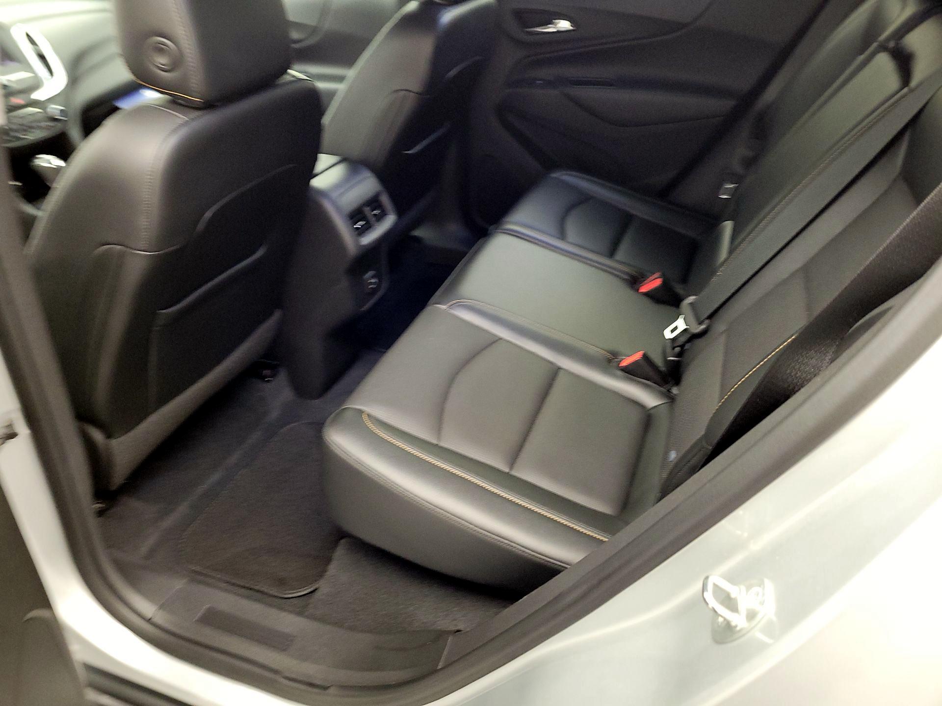 Thumbnail: 2020 Chevrolet Equinox - 16