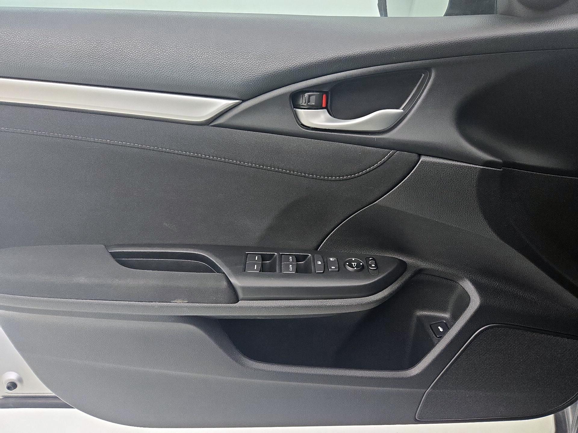 Thumbnail: 2019 Honda Civic - 12