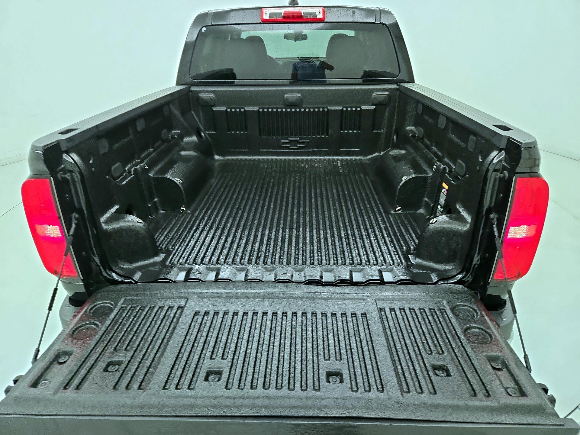 Thumbnail: 2022 Chevrolet Colorado - 20