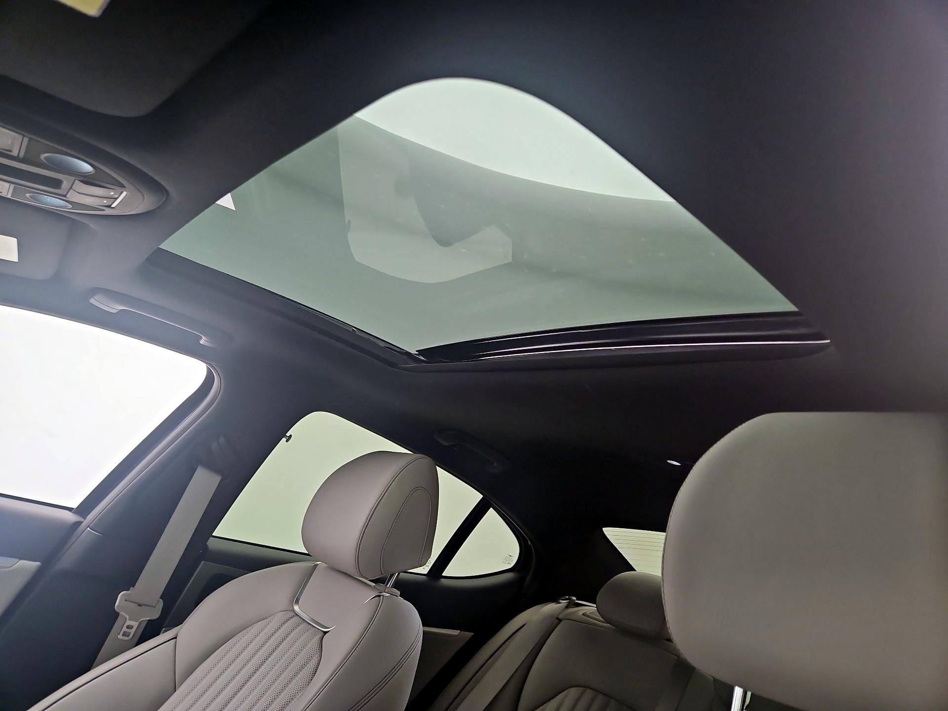 Thumbnail: 2023 Genesis G70 - 20