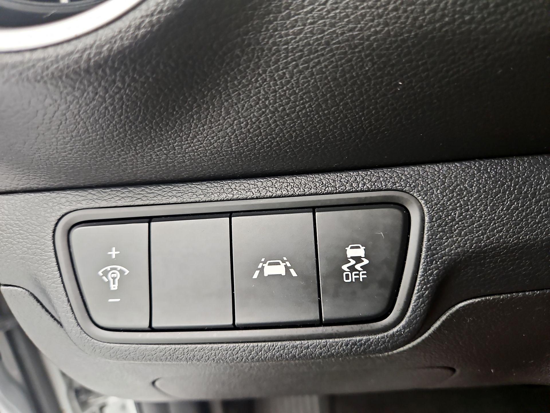 Thumbnail: 2021 Kia Forte - 13