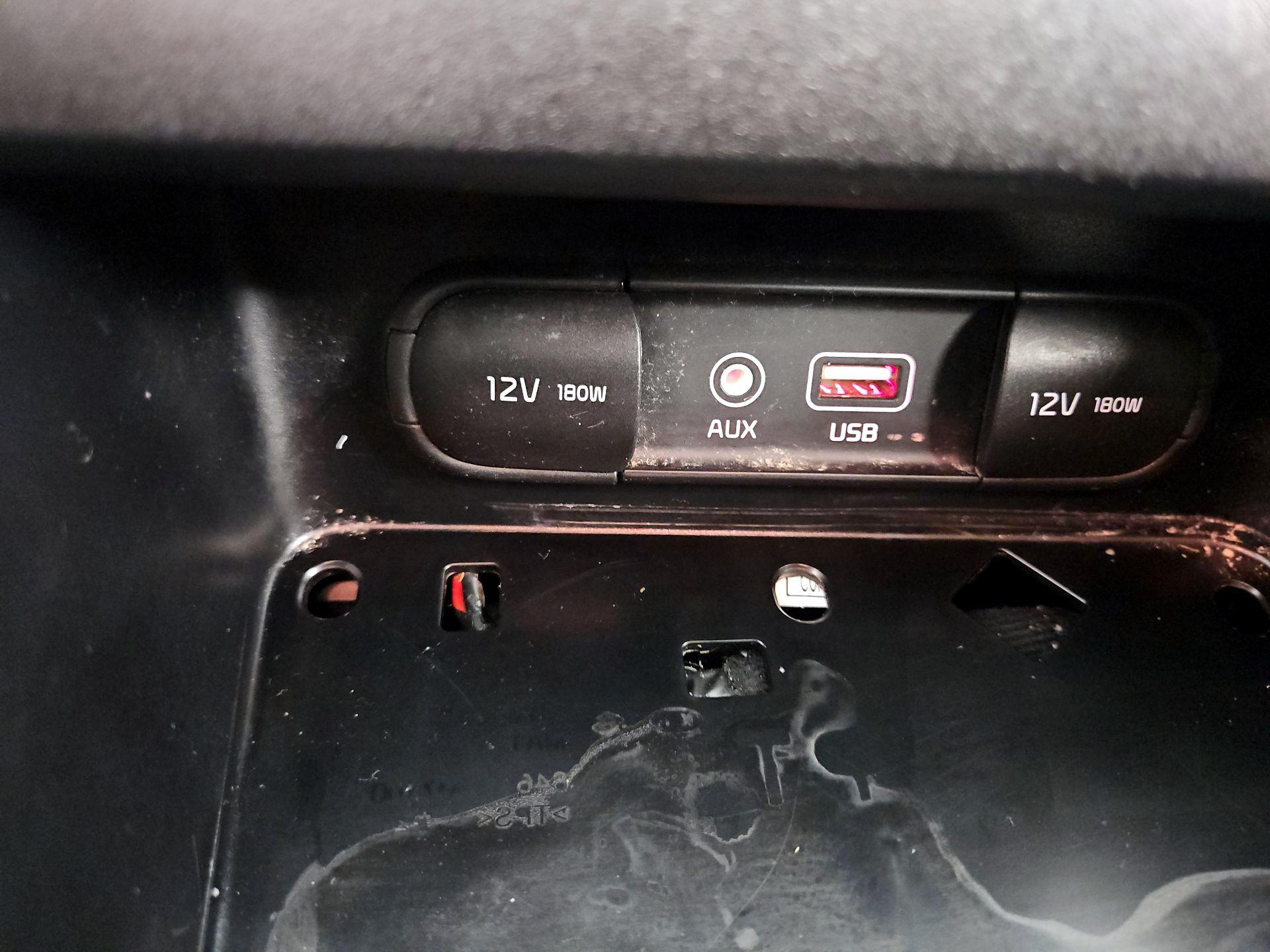 Thumbnail: 2021 Kia Forte - 18