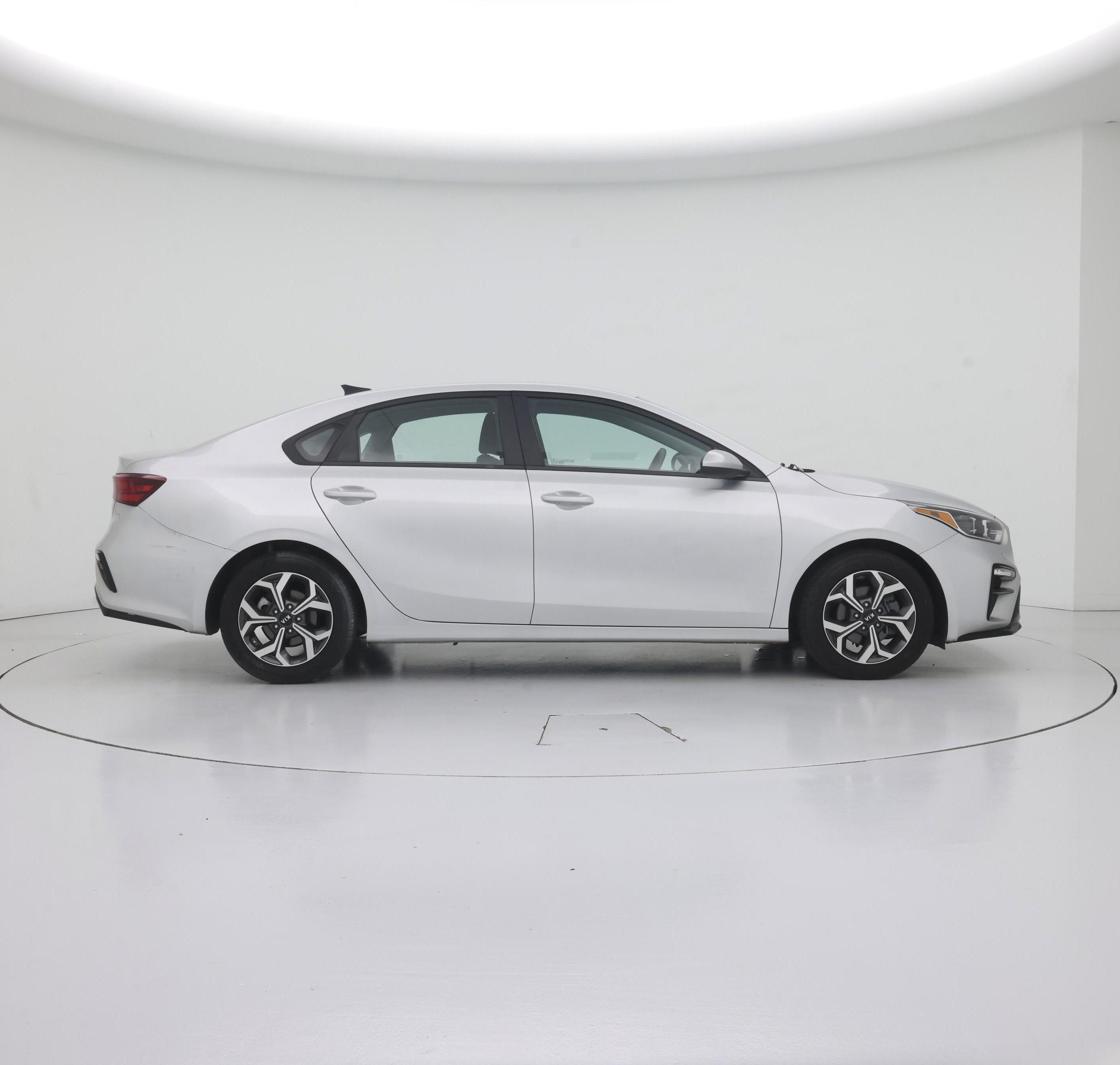 Thumbnail: 2021 Kia Forte - 7